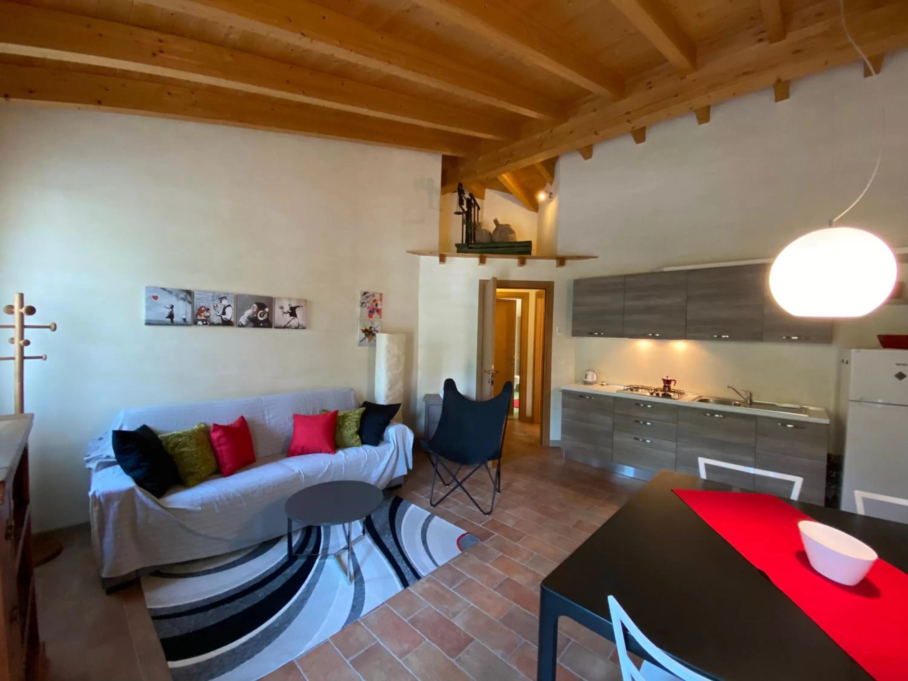 Kitchen or kitchenette in L'Isolo b&b e case vacanza