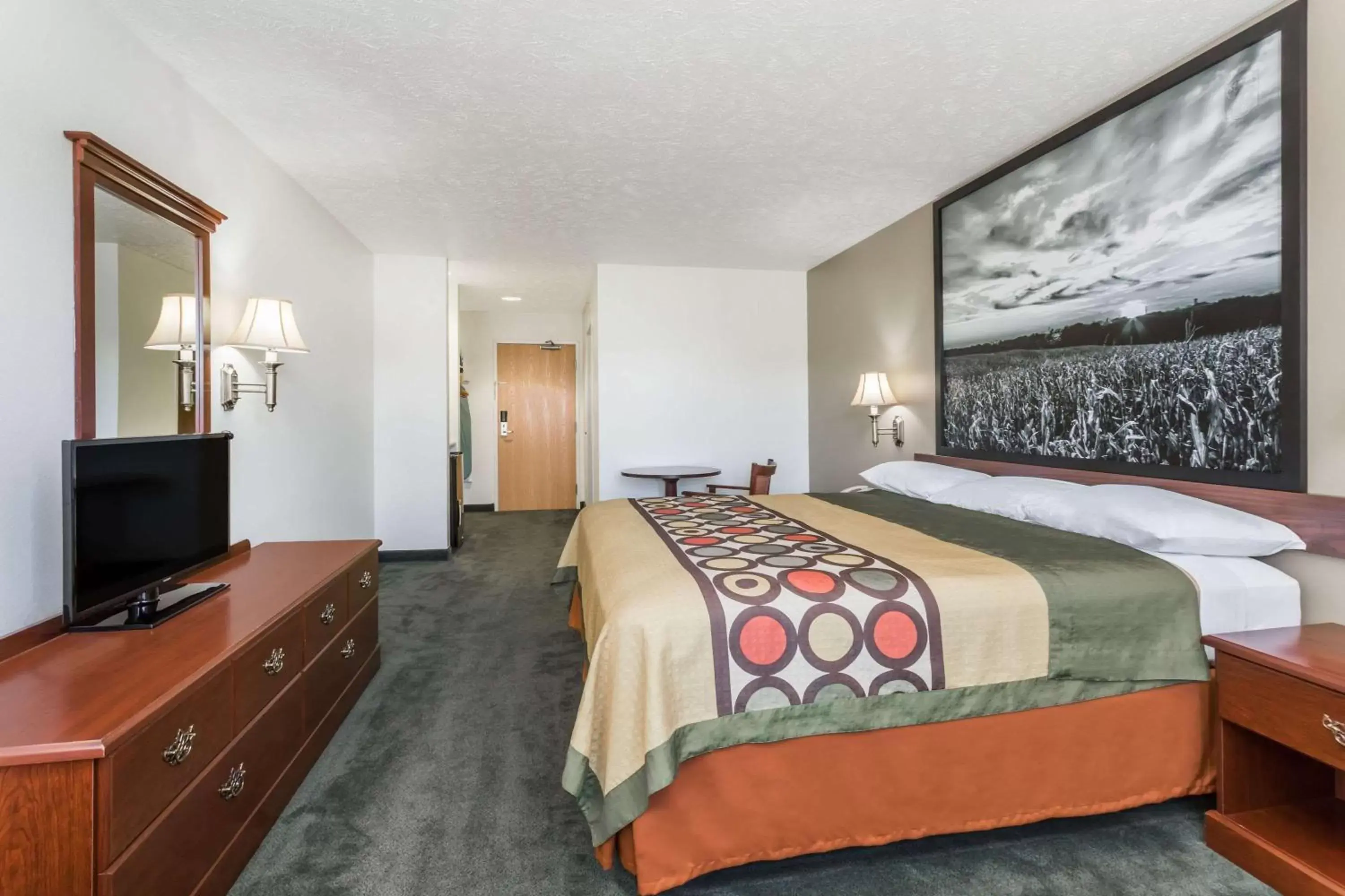 King Room - Non-Smoking in Super 8 by Wyndham Alma King Room - Non-Smoking in Super 8 by Wyndham Alma