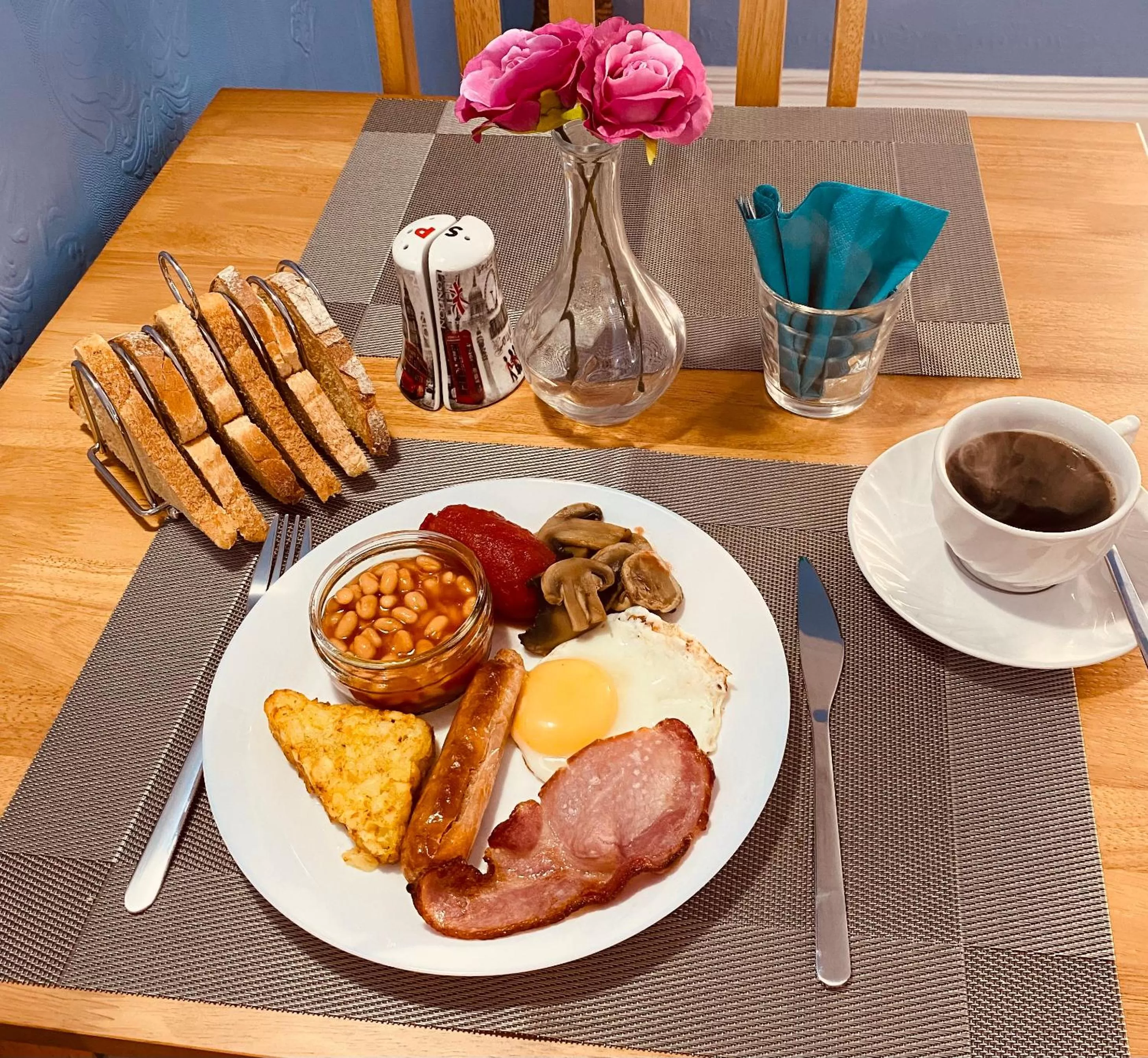 Food and drinks in All Seasons Bed & Breakfast - Adults Only