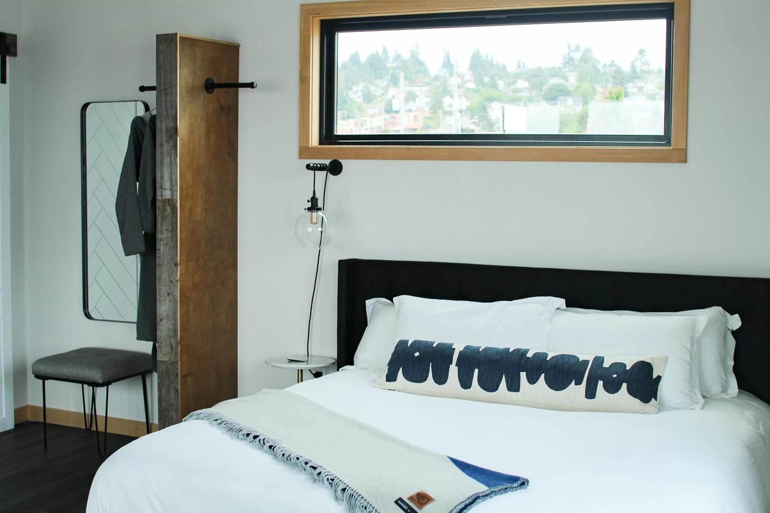 Bed in Bowline Hotel