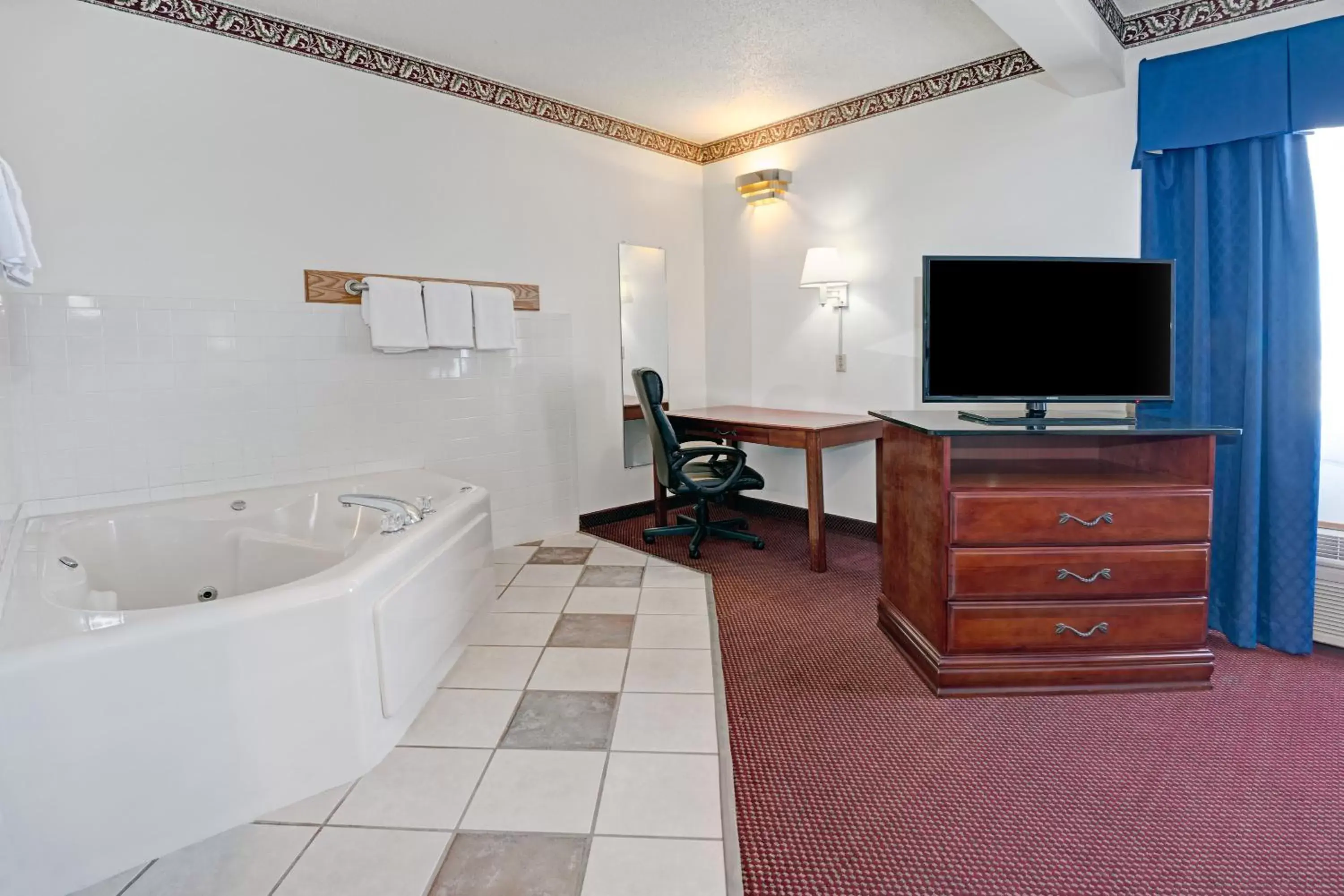 King Suite - Non-Smoking in Days Inn by Wyndham Laramie King Suite - Non-Smoking in Days Inn by Wyndham Laramie