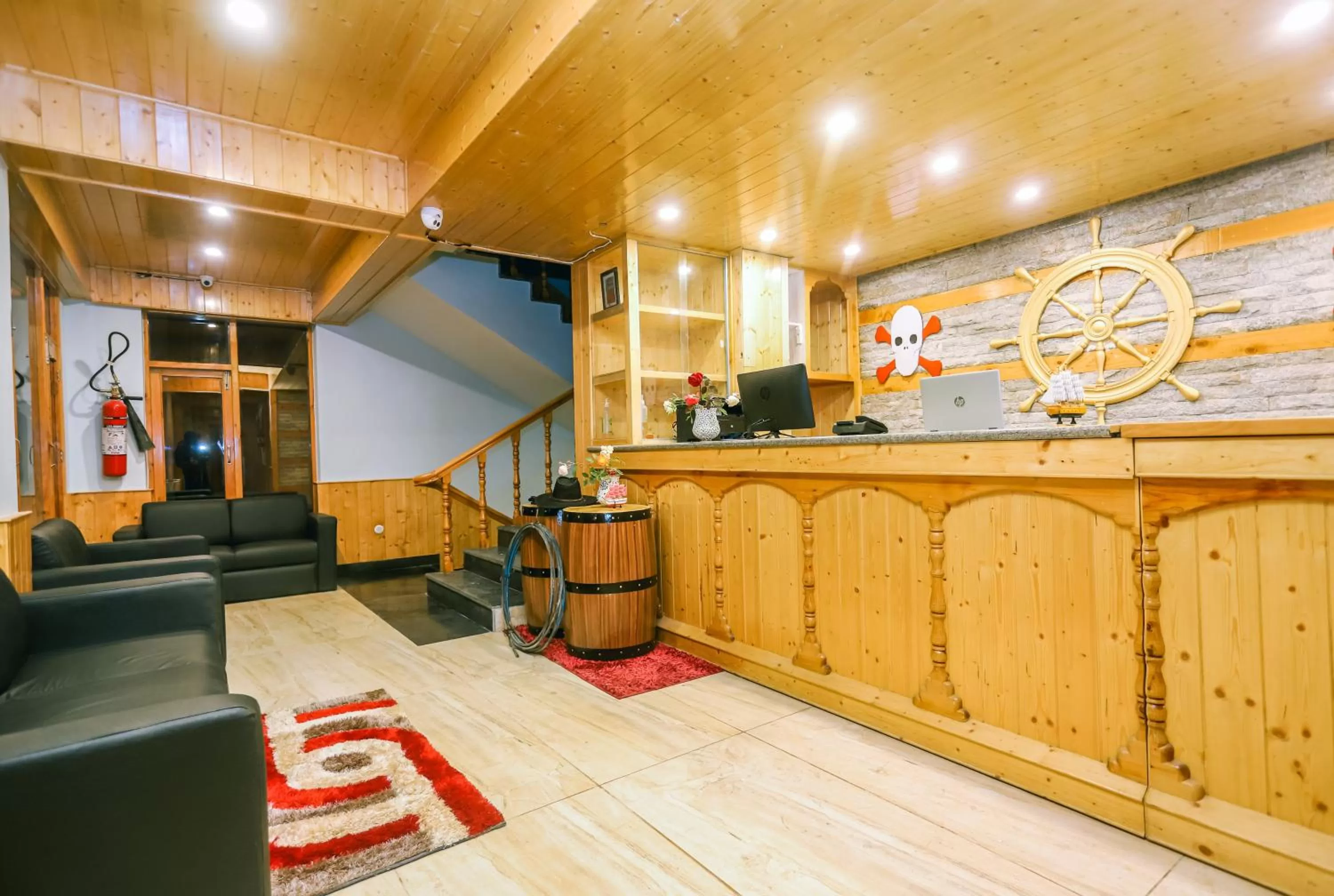 Lobby or reception in Hotel Smugglers Mountain View - central heated & air Cooled