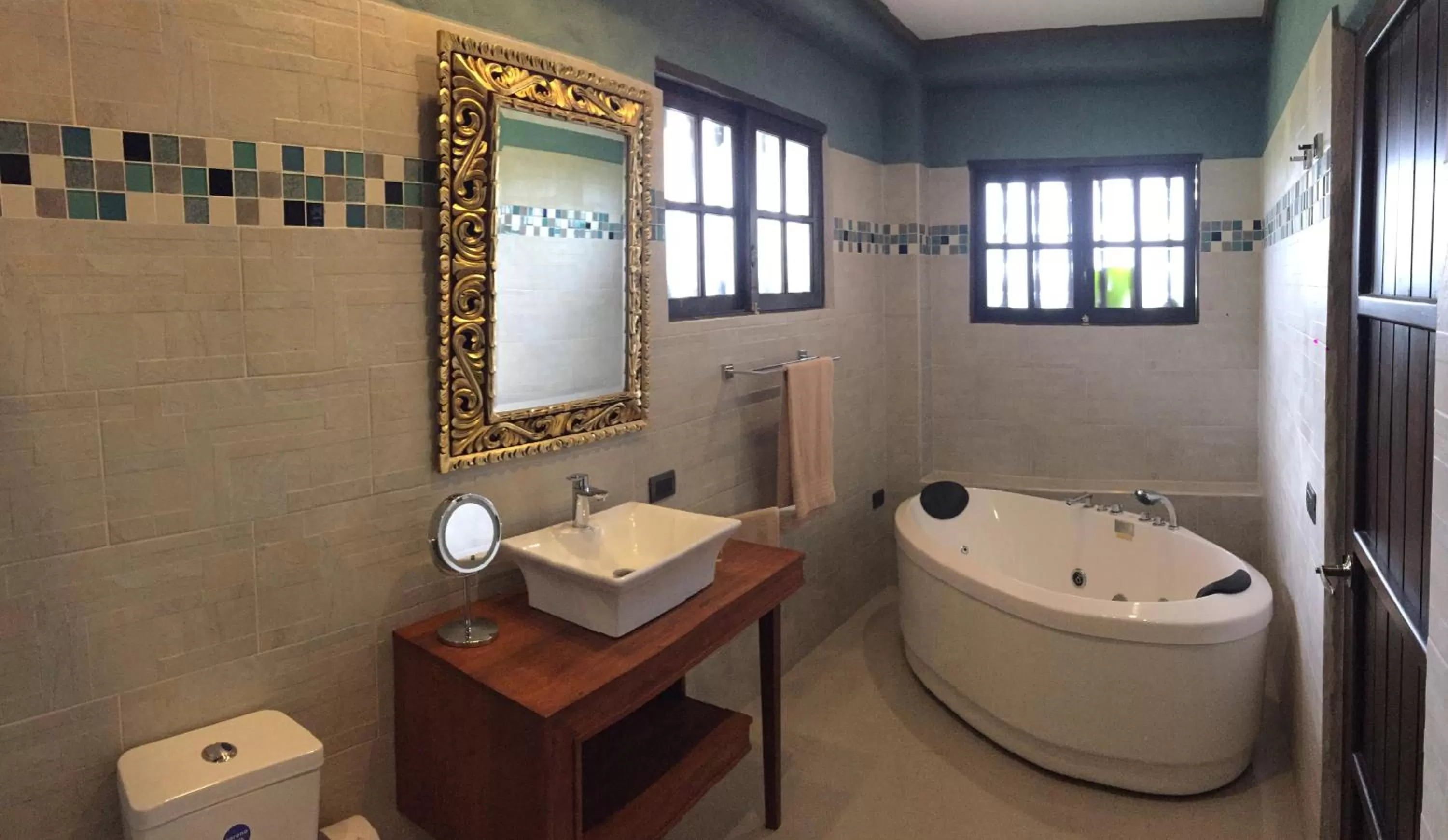 Bathroom in Monasterio San Agustín, Colombia