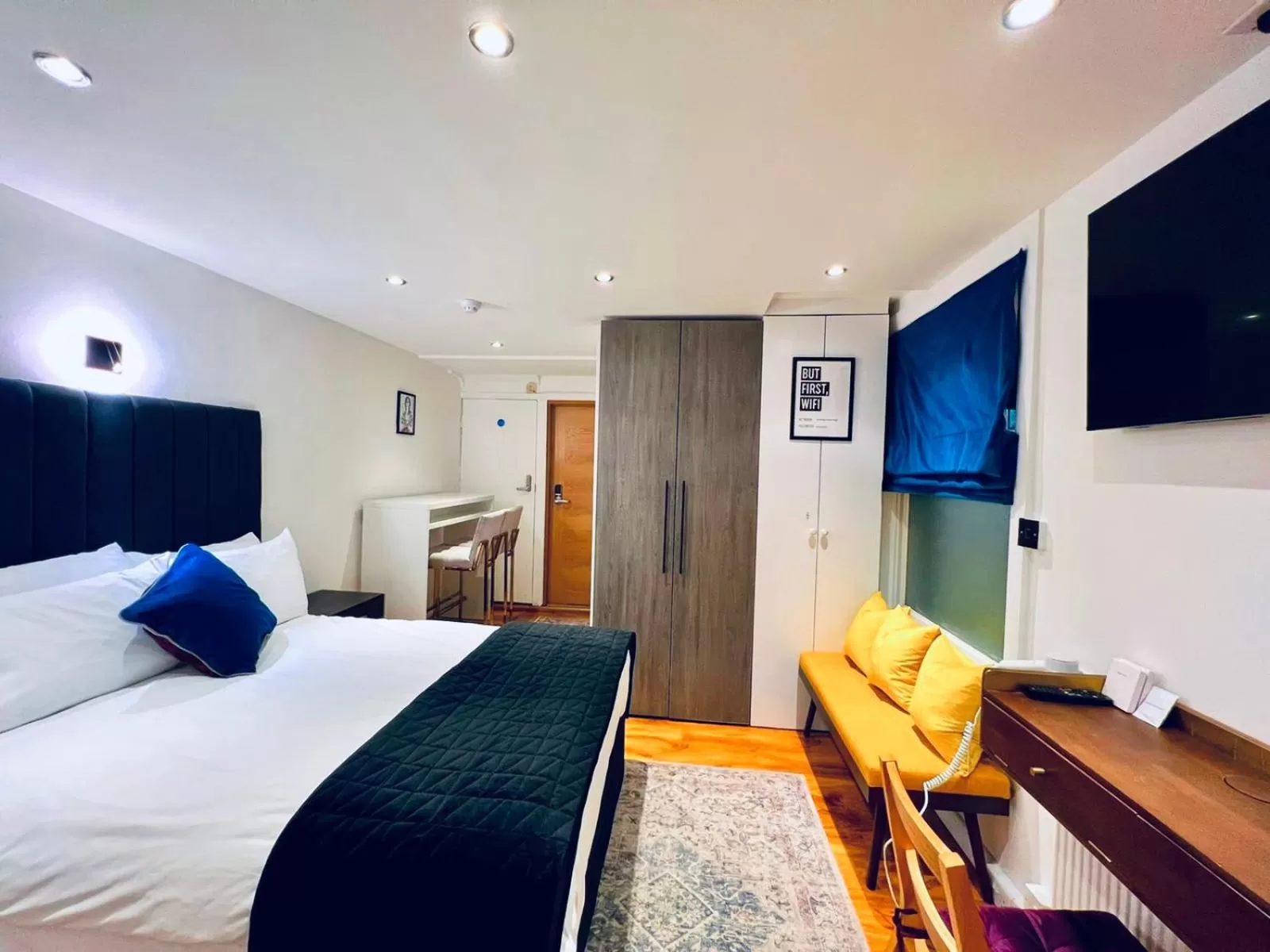 Cambridge House Hotel