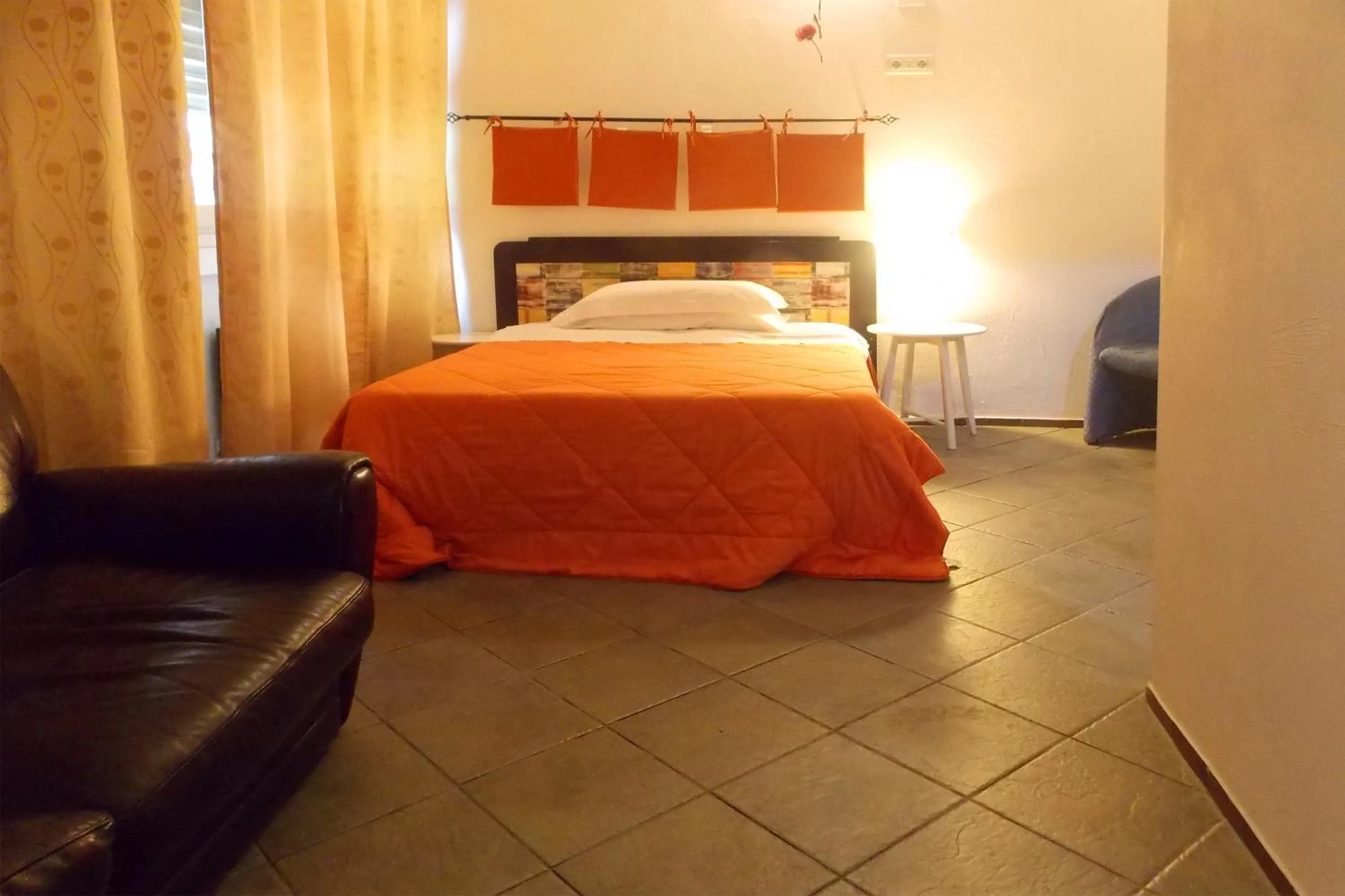 Double or Twin Room in Hostel Colours