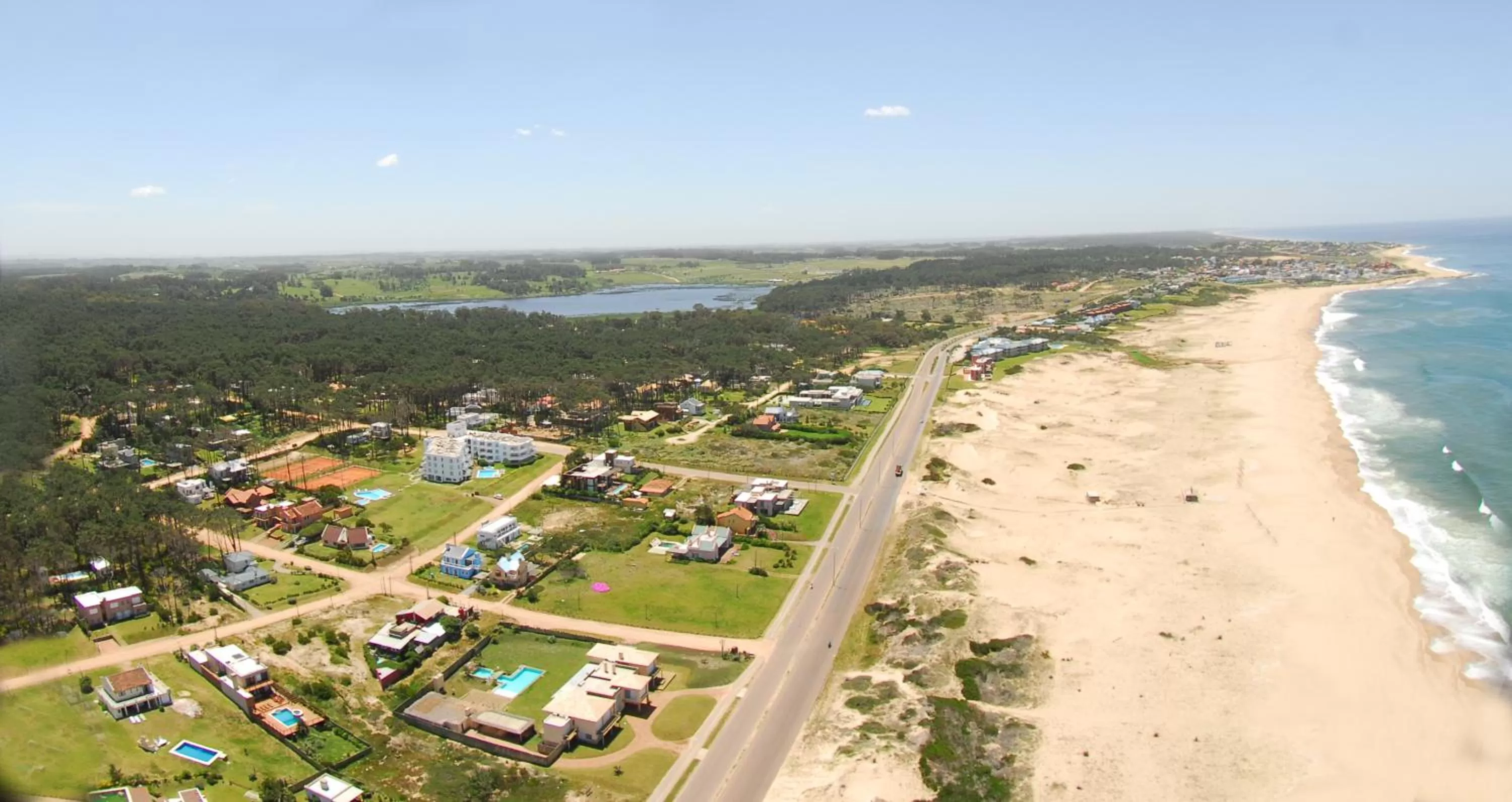 Bird's eye view, Bird's-eye View in Hotel Las Olas Resort