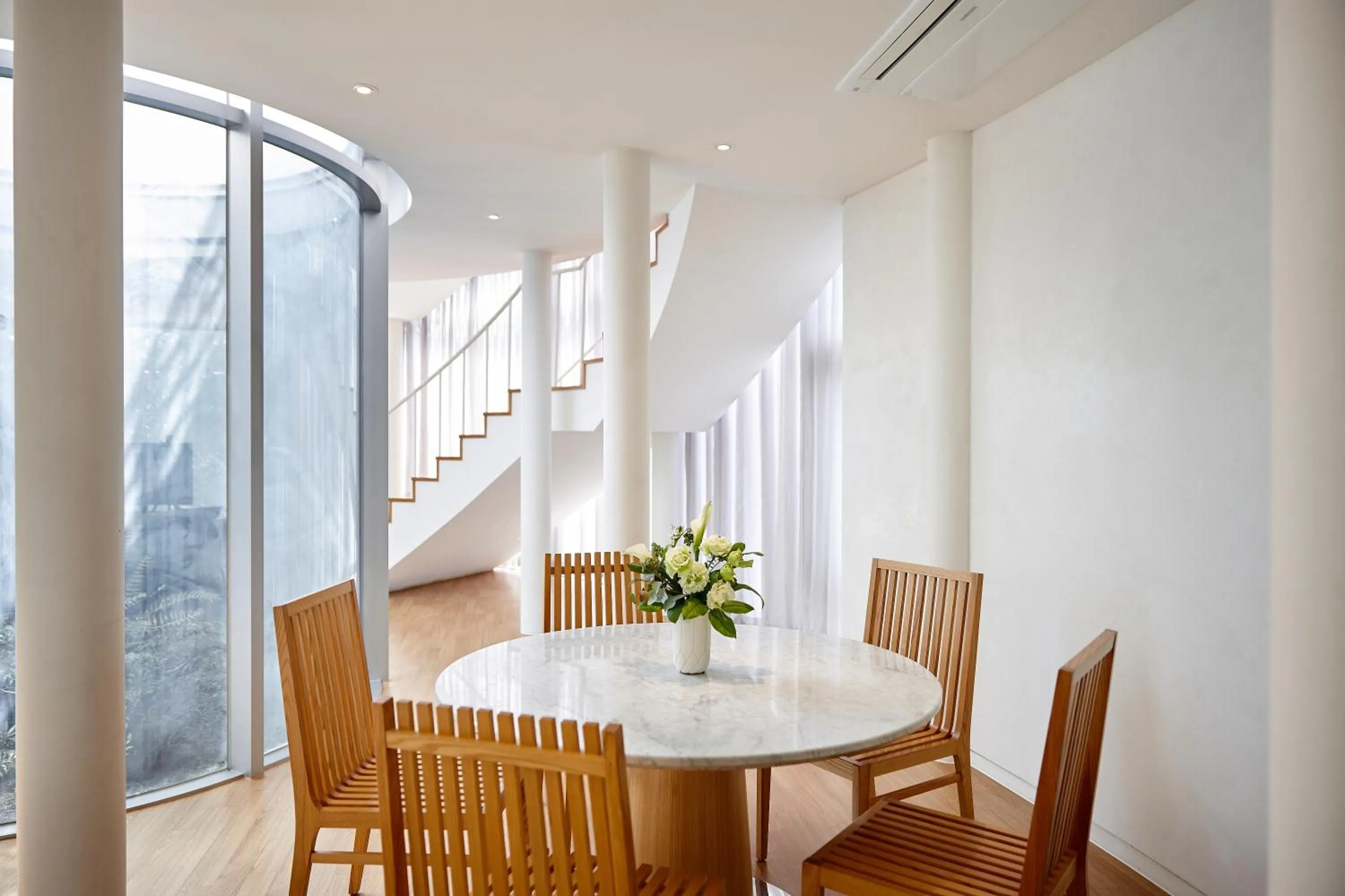 Dining area in Lotte Resort Jeju Artvillas