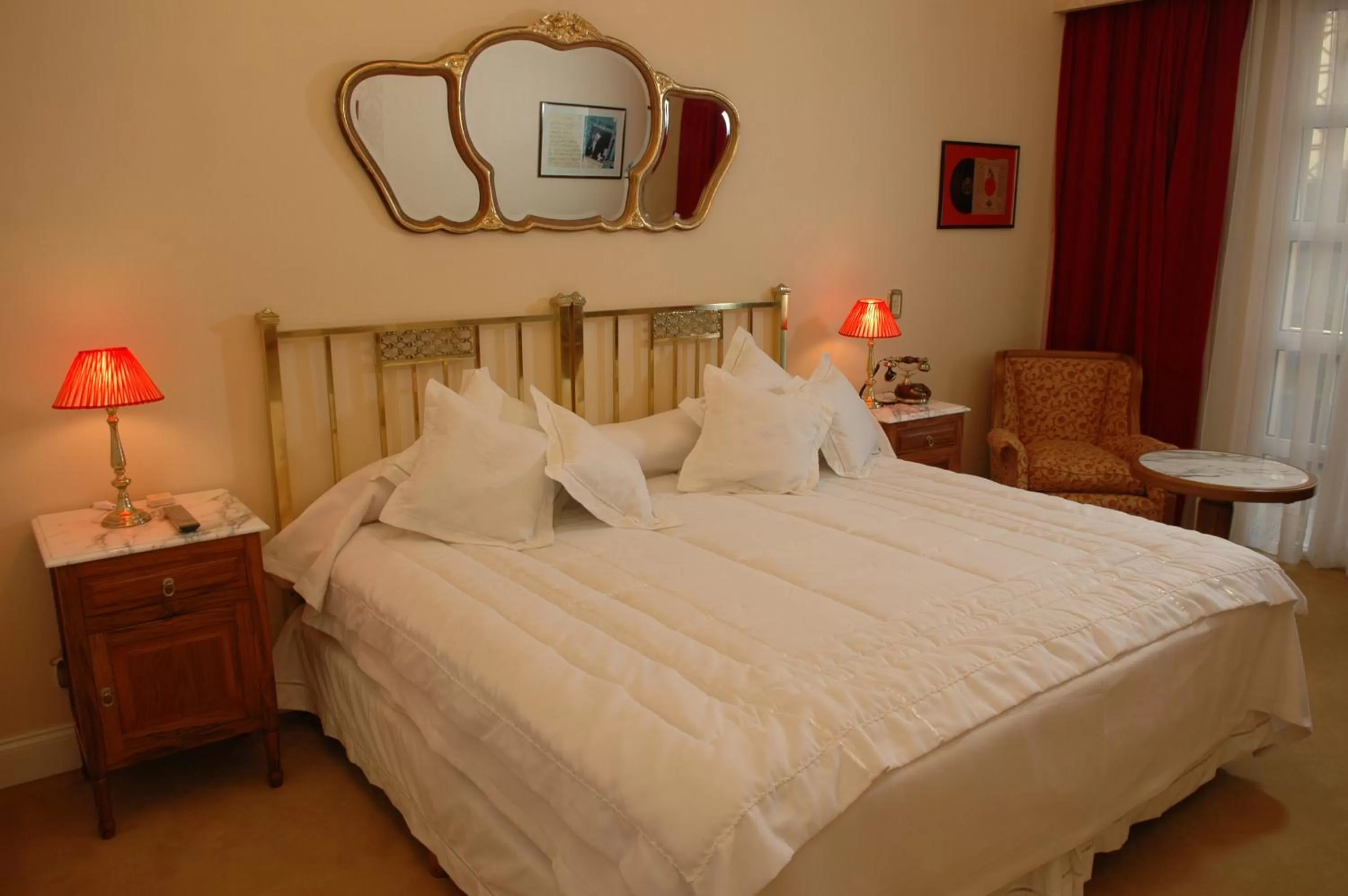 Bed in Tanguero Hotel Boutique Antique