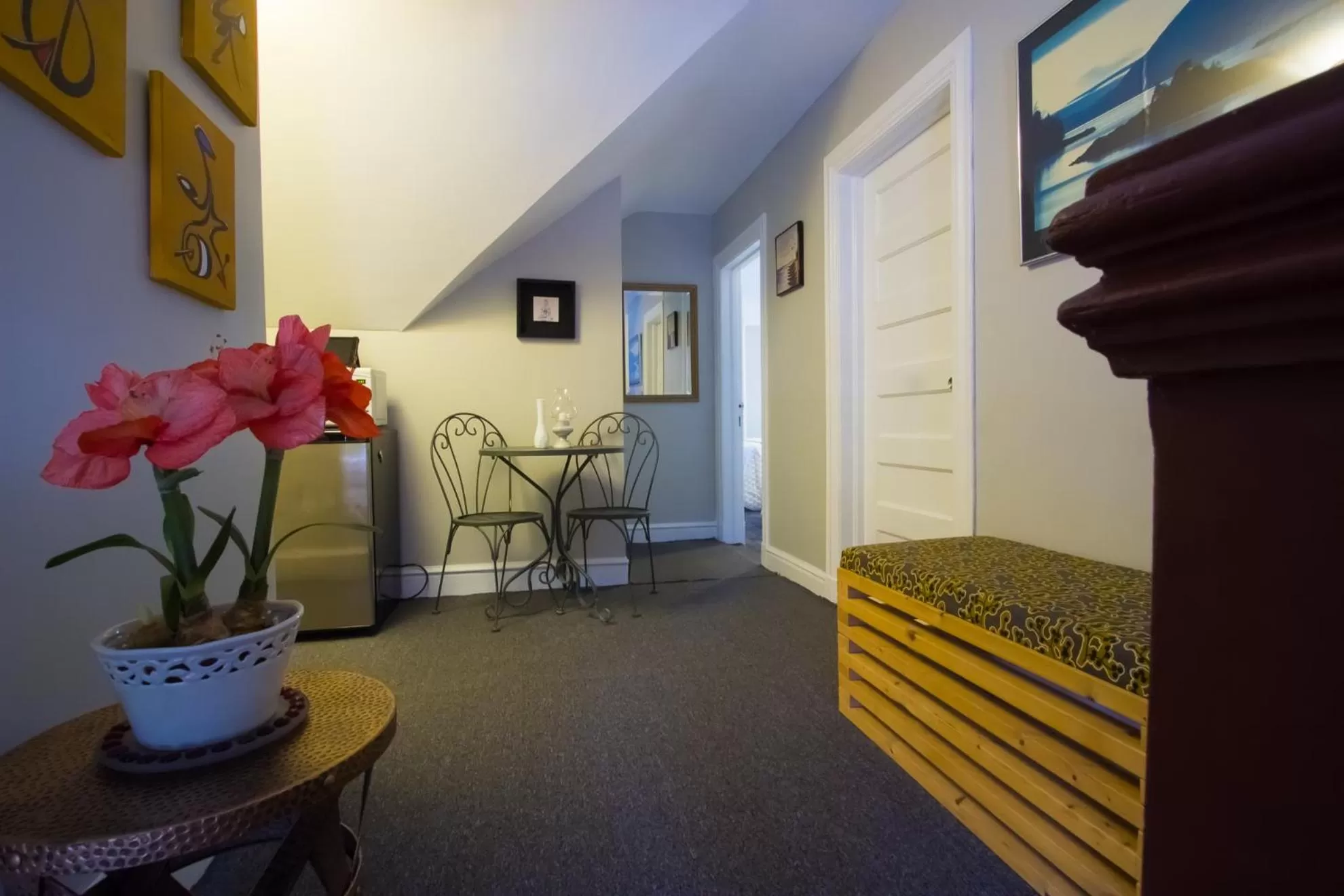 Kitchen or kitchenette in A and FayeBed and Breakfast, Inc,