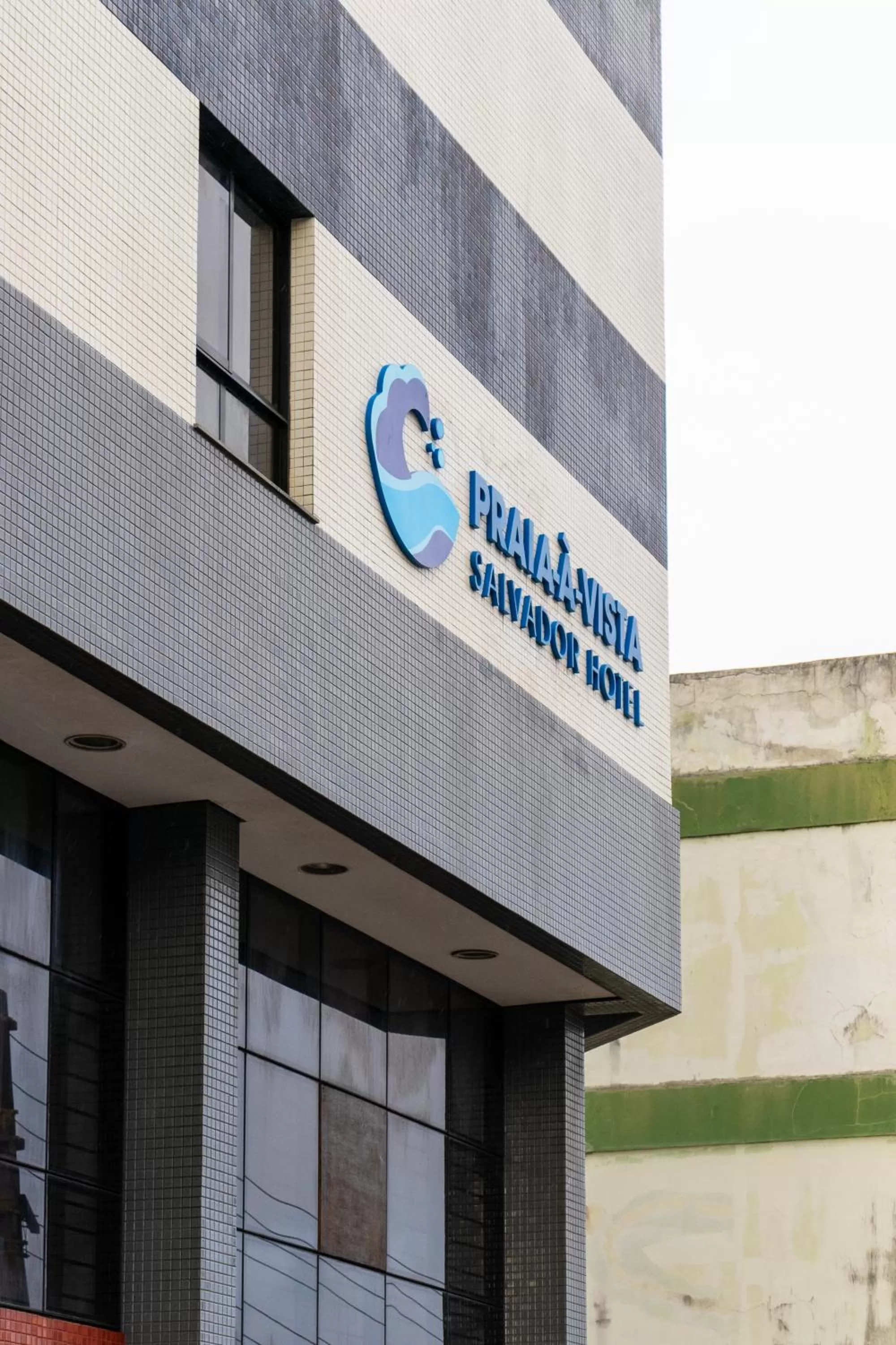 Facade/entrance in Praia a Vista Salvador Hotel