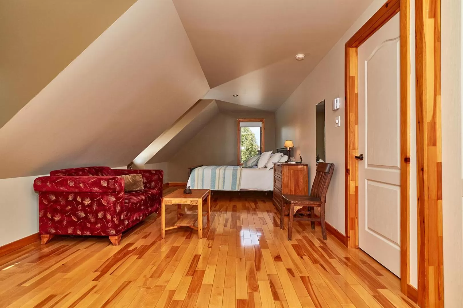 Bed in Auberge de la Tour et Spa