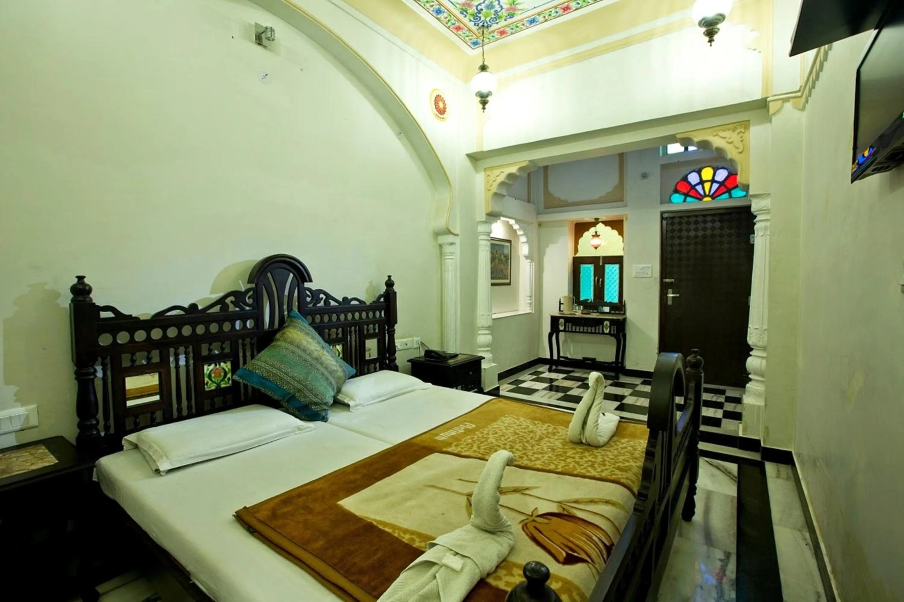 Bedroom, Bed in Hotel Kalyan