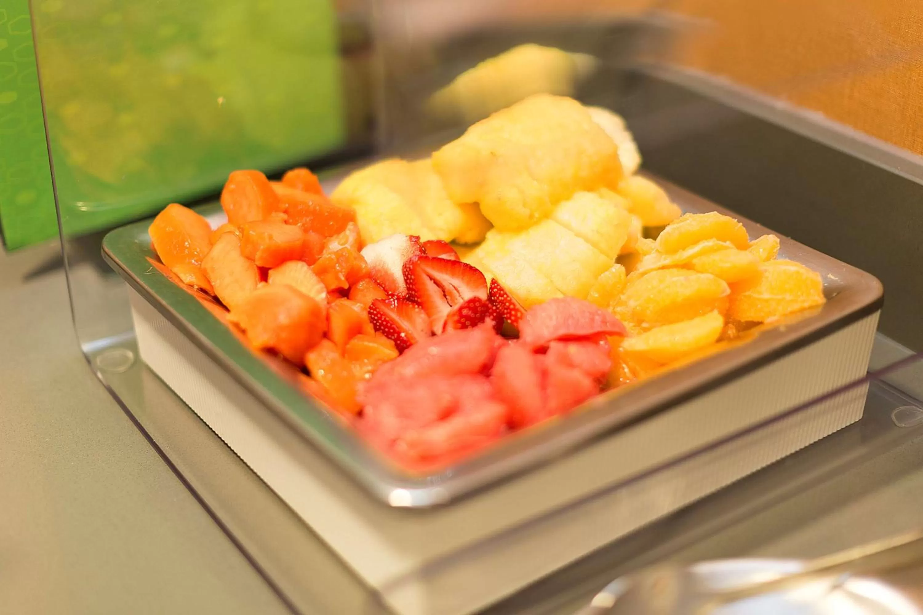 Dining area in Hampton Inn & Suites Morgantown / University Town Centre