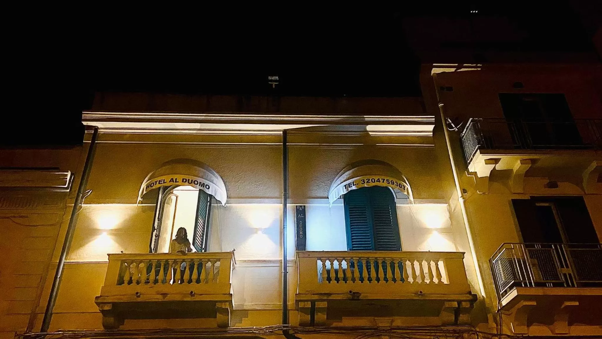 Property building in Al Duomo