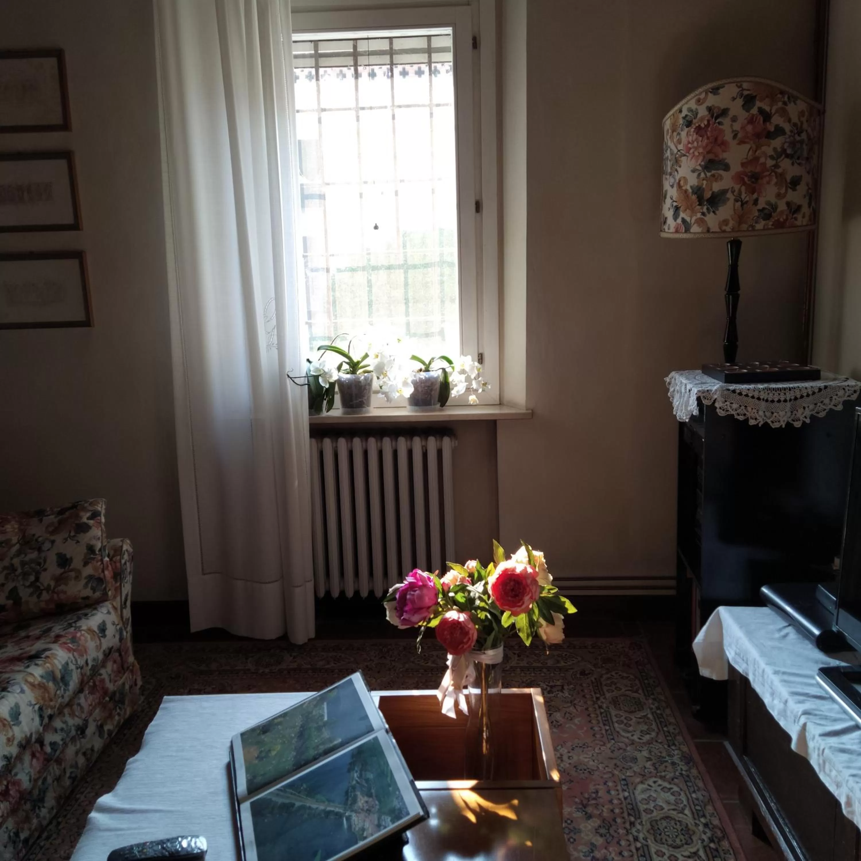 Living room, Bed in Corte Posta B&B