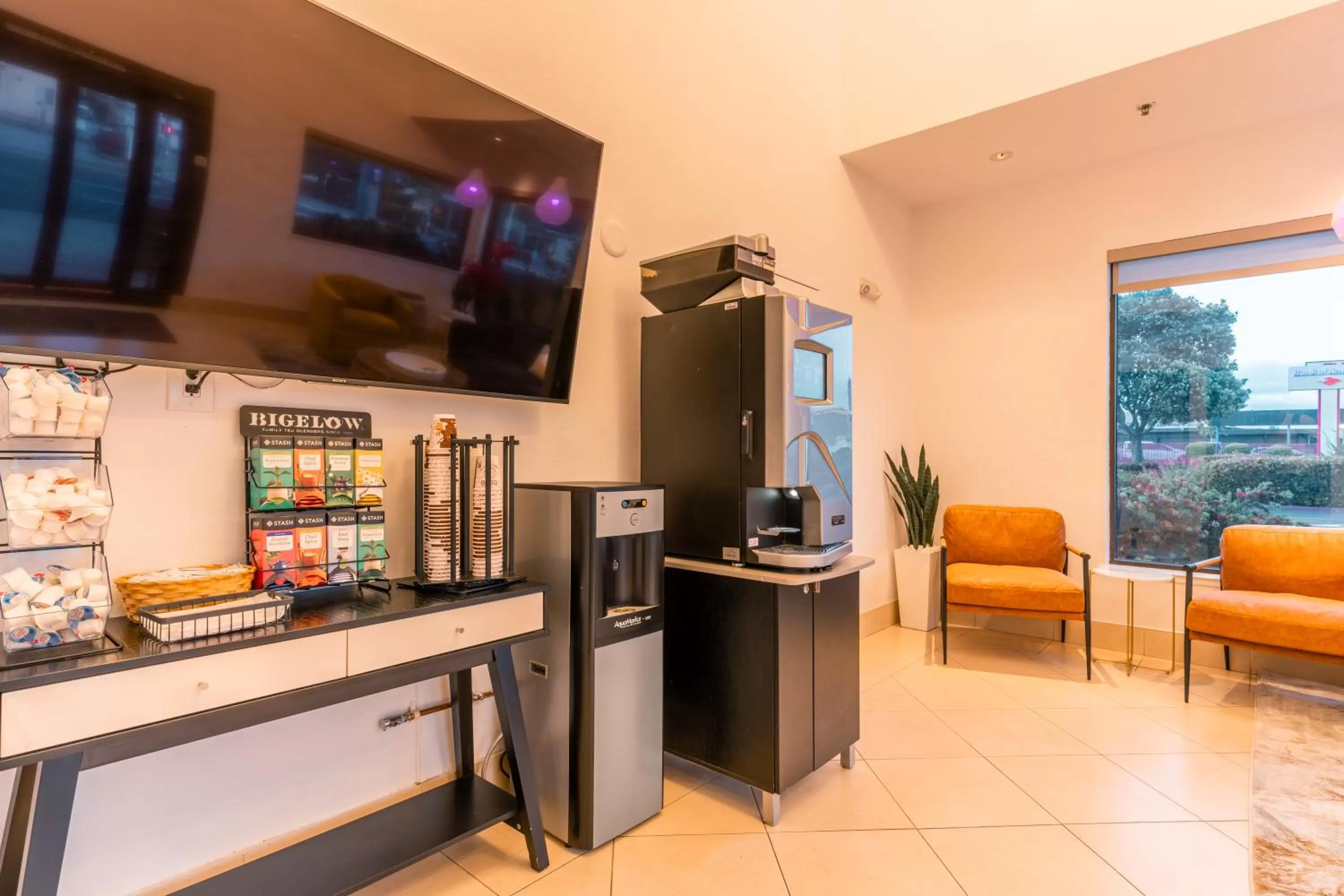 Hotel Aluxor SFO, Sapphire Boutique Collection