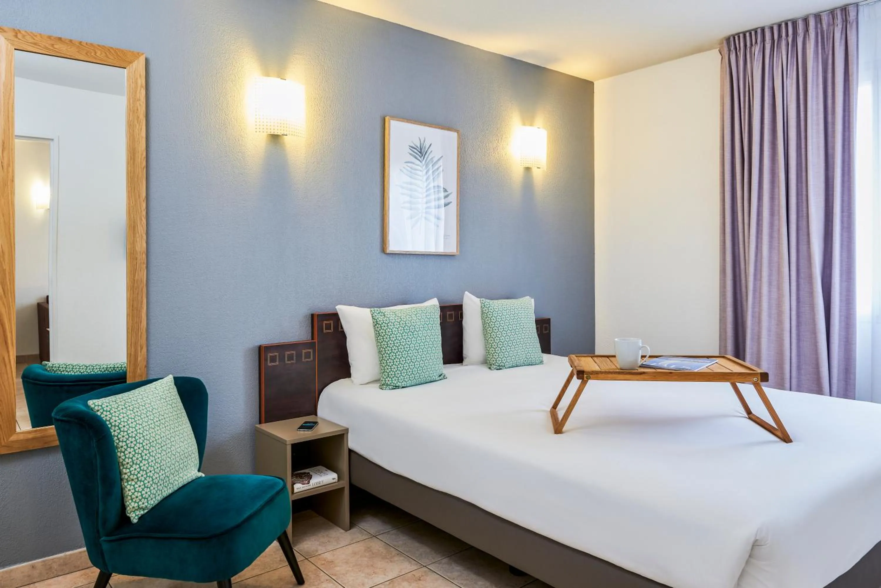 Photo of the whole room, Bed in Aparthotel Adagio Access Nice Garibaldi