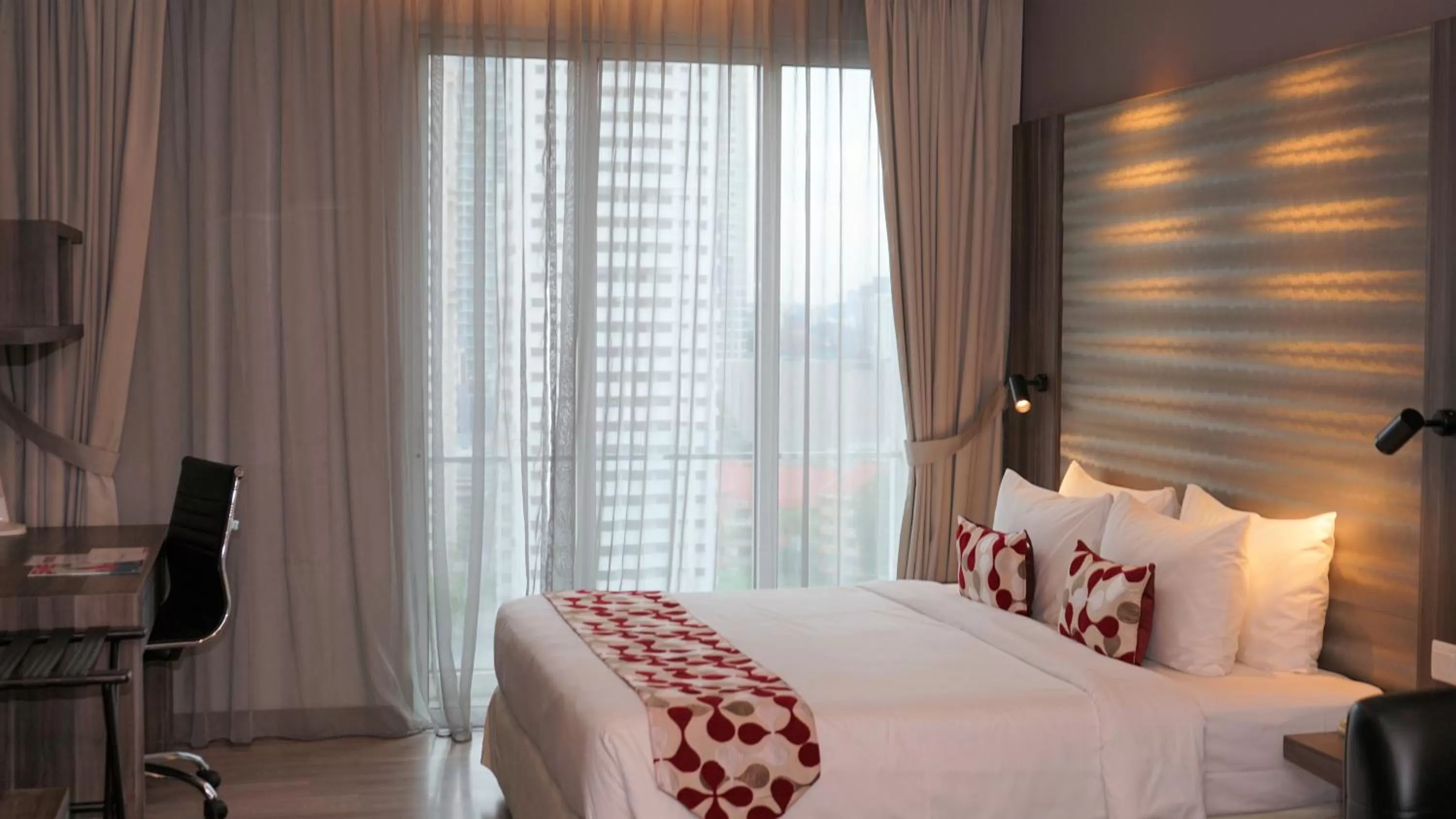 Bed in Ramada Suites by Wyndham Kuala Lumpur City Centre