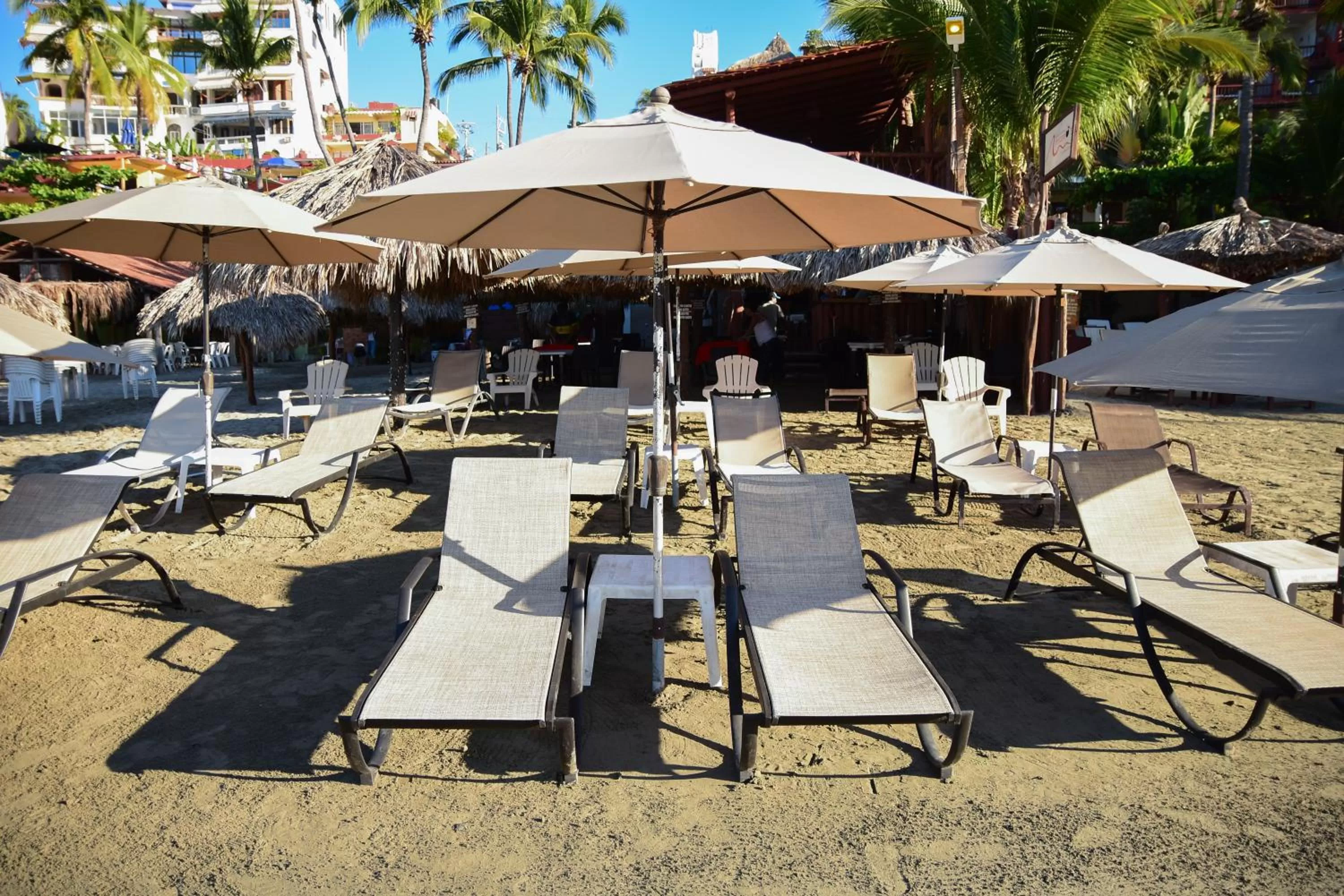 Beach in Arena Suites