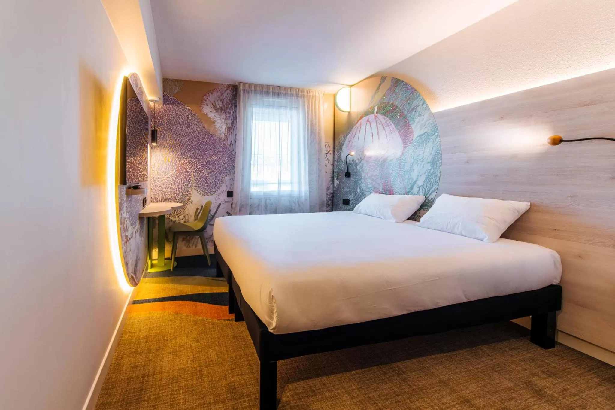 Bed in ibis Styles Antibes