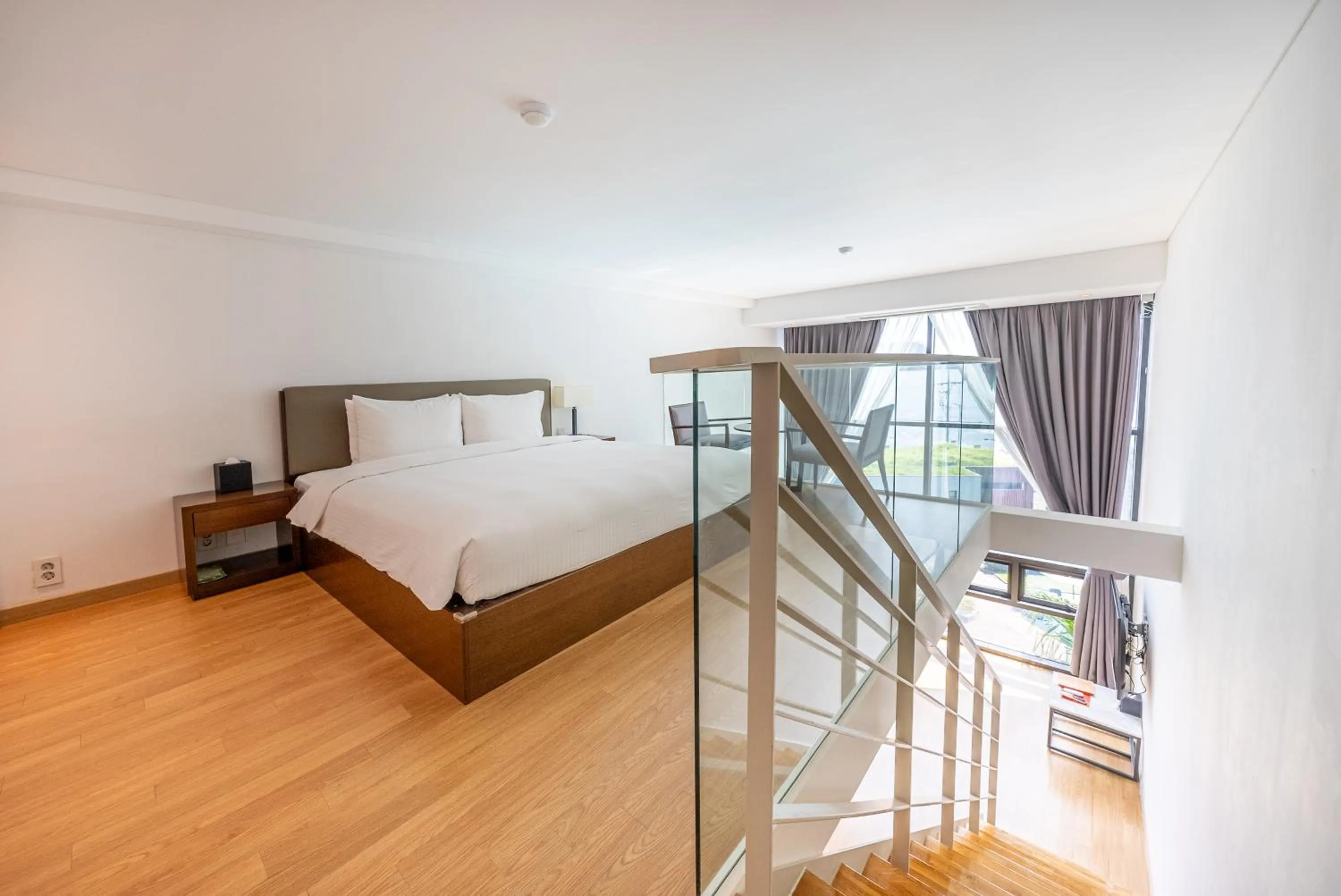 Bed in The Grand Sumorum