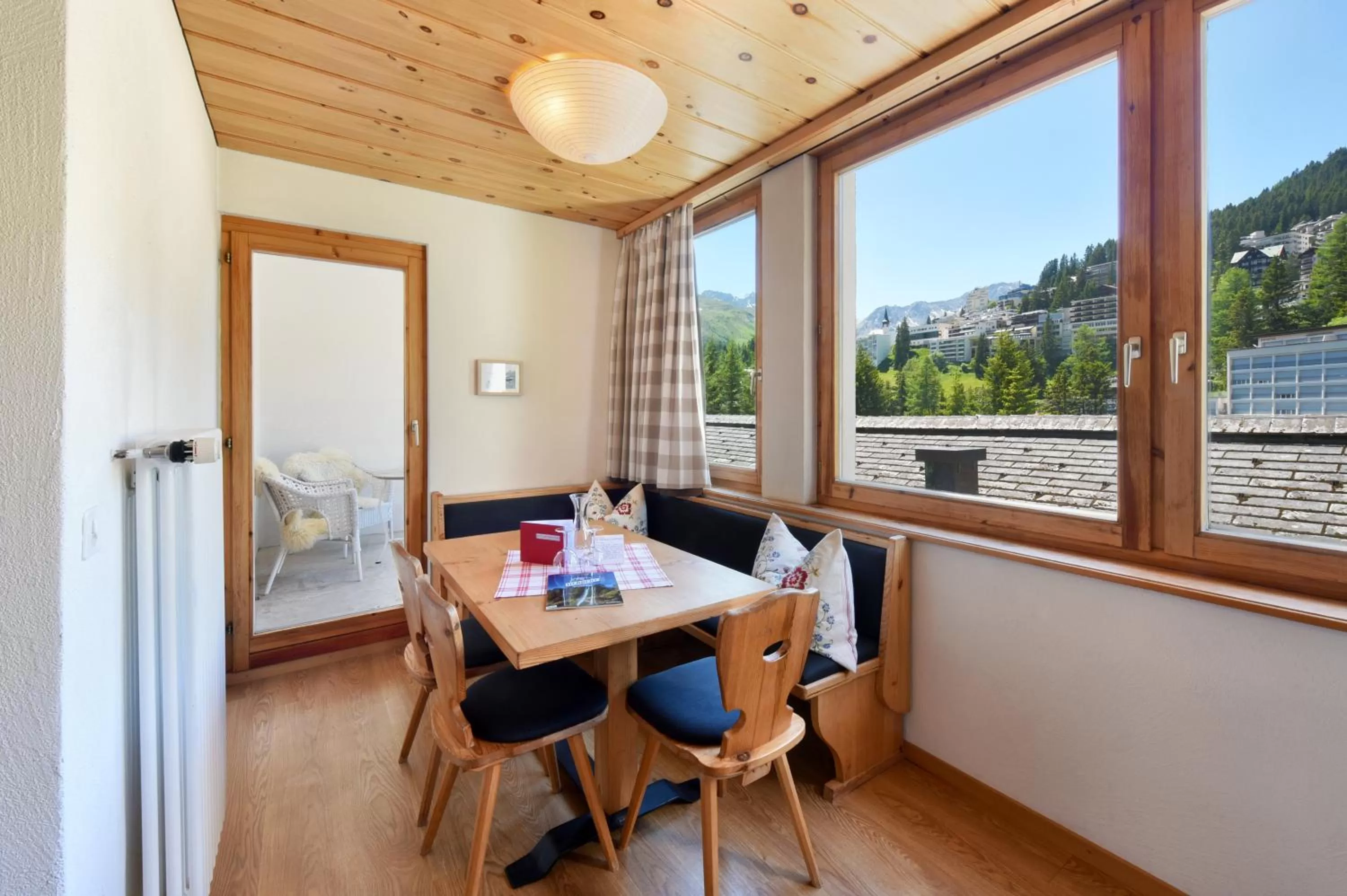 Photo of the whole room in Hotel Seehof-Arosa