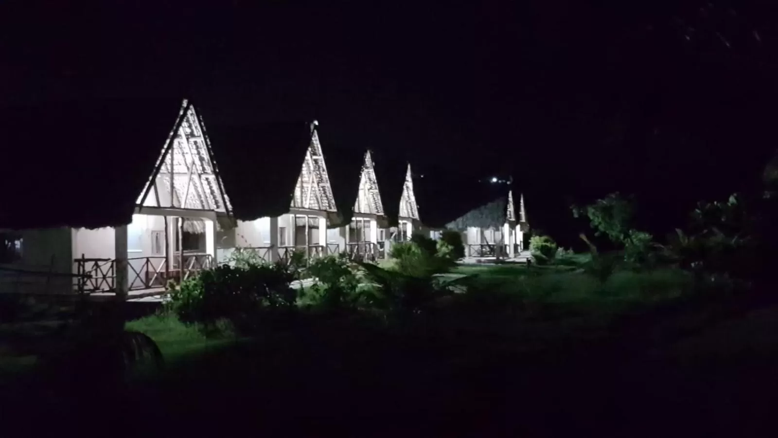 Property Building in SANJEELA-PLAGE COCO