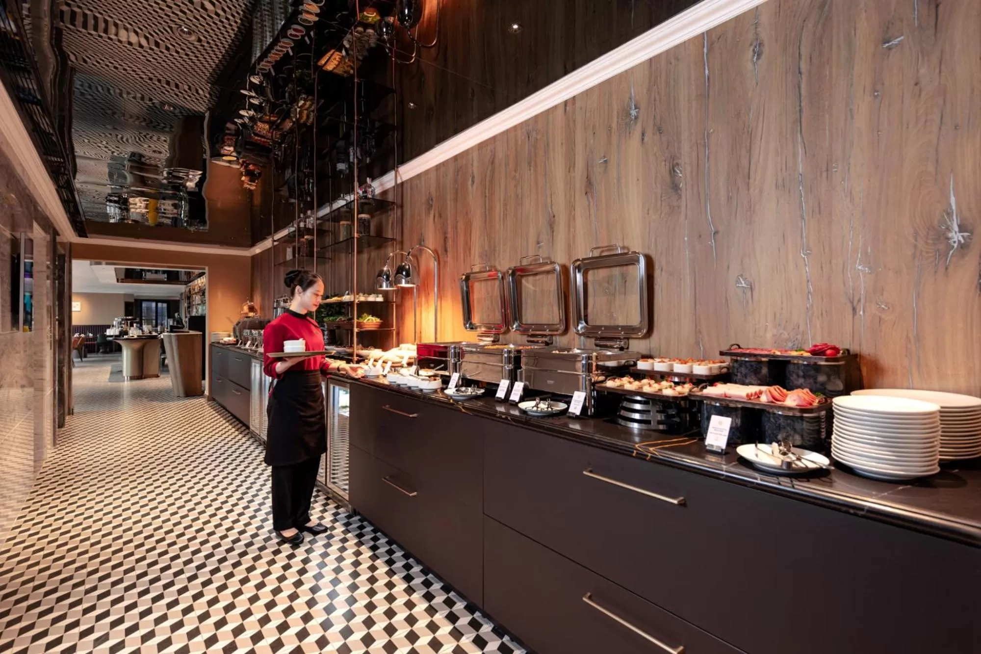 Restaurant/places to eat in La Siesta Classic Hang Thung