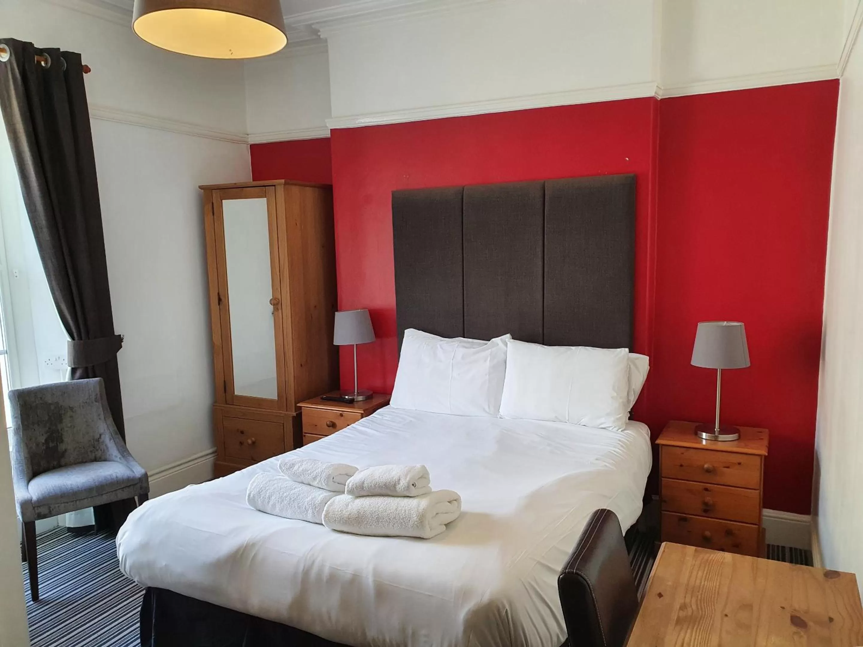 Double Room with Private Bathroom in The Post House, Llandudno