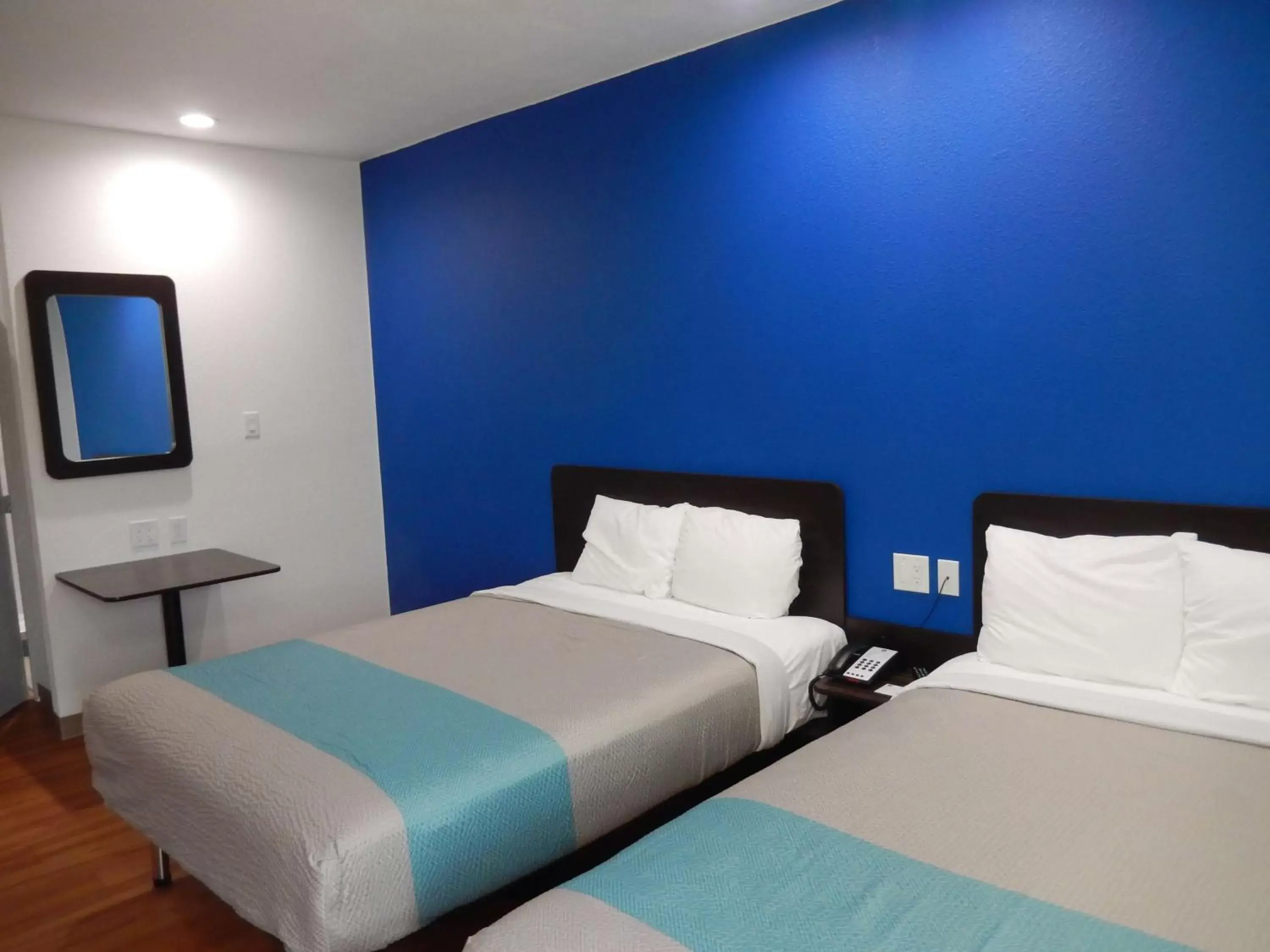 Queen Room with Two Queen Beds - Non-Smoking in Motel 6-Houston, TX - Downtown North Queen Room with Two Queen Beds - Non-Smoking in Motel 6-Houston, TX - Downtown North