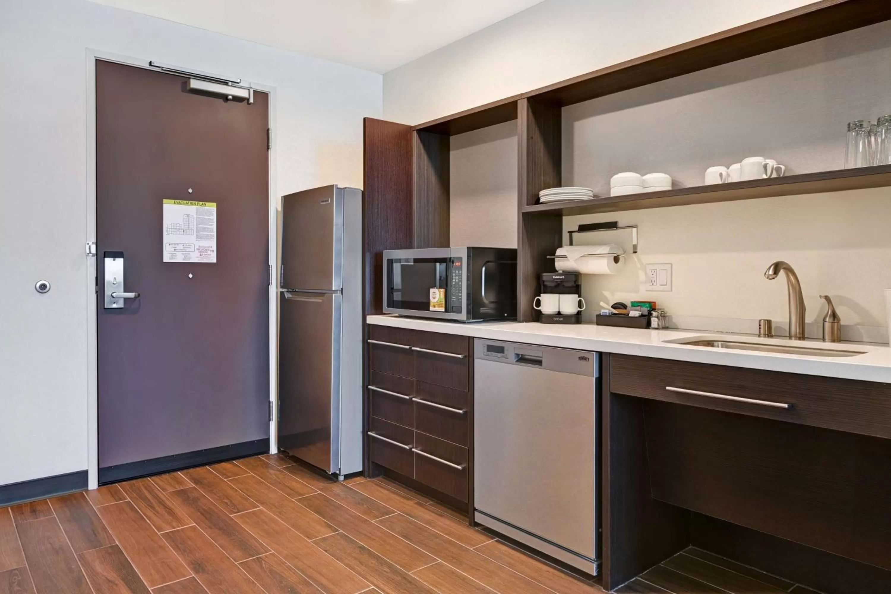Kitchen or kitchenette in Home2 Suites By Hilton Atascadero, Ca