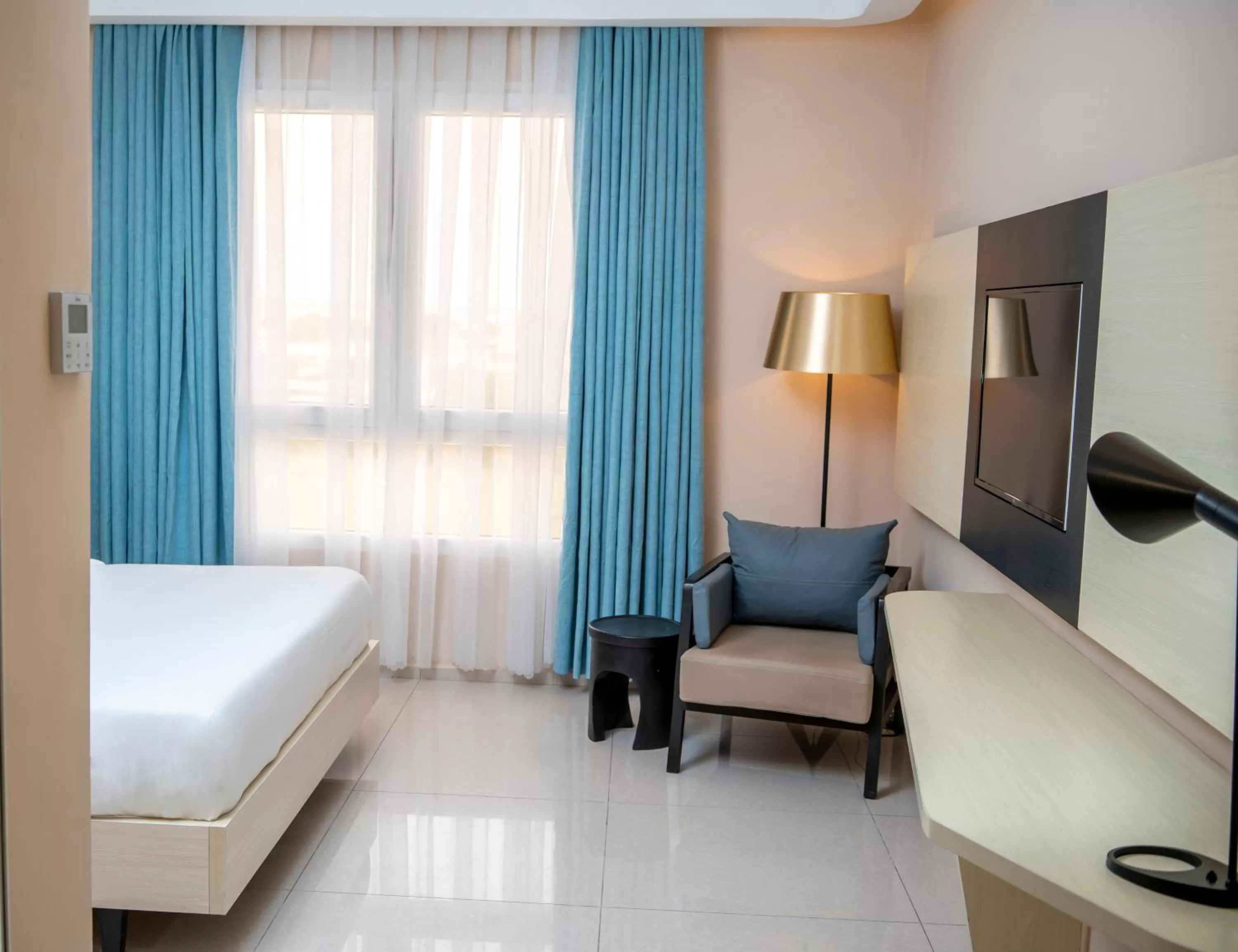 Photo of the whole room, Bed in Best Western Plus Soaho Douala Airport