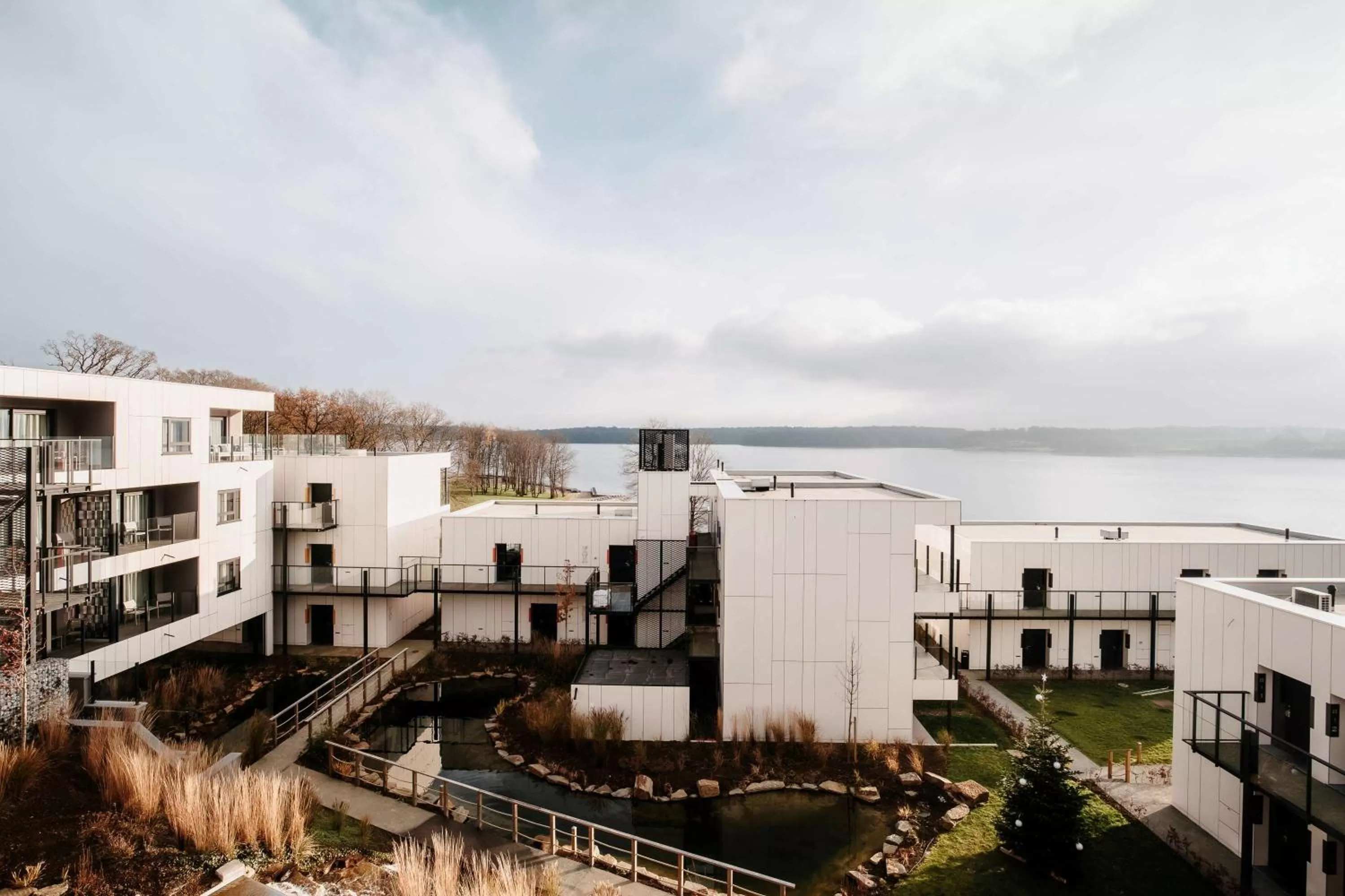 Property building in Golden Lakes Hotel