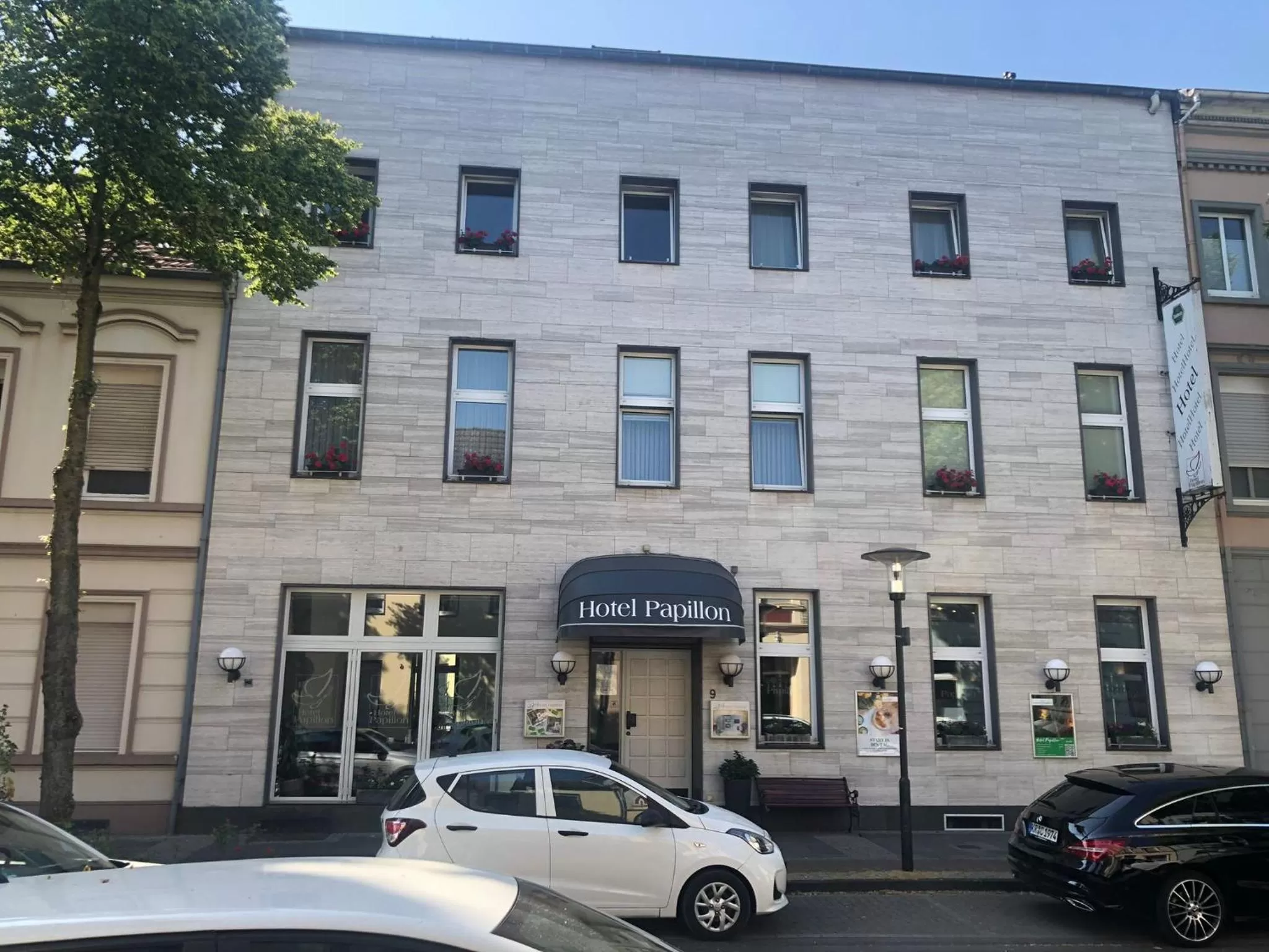 Property building in Boutique-garni Hotel Papillon