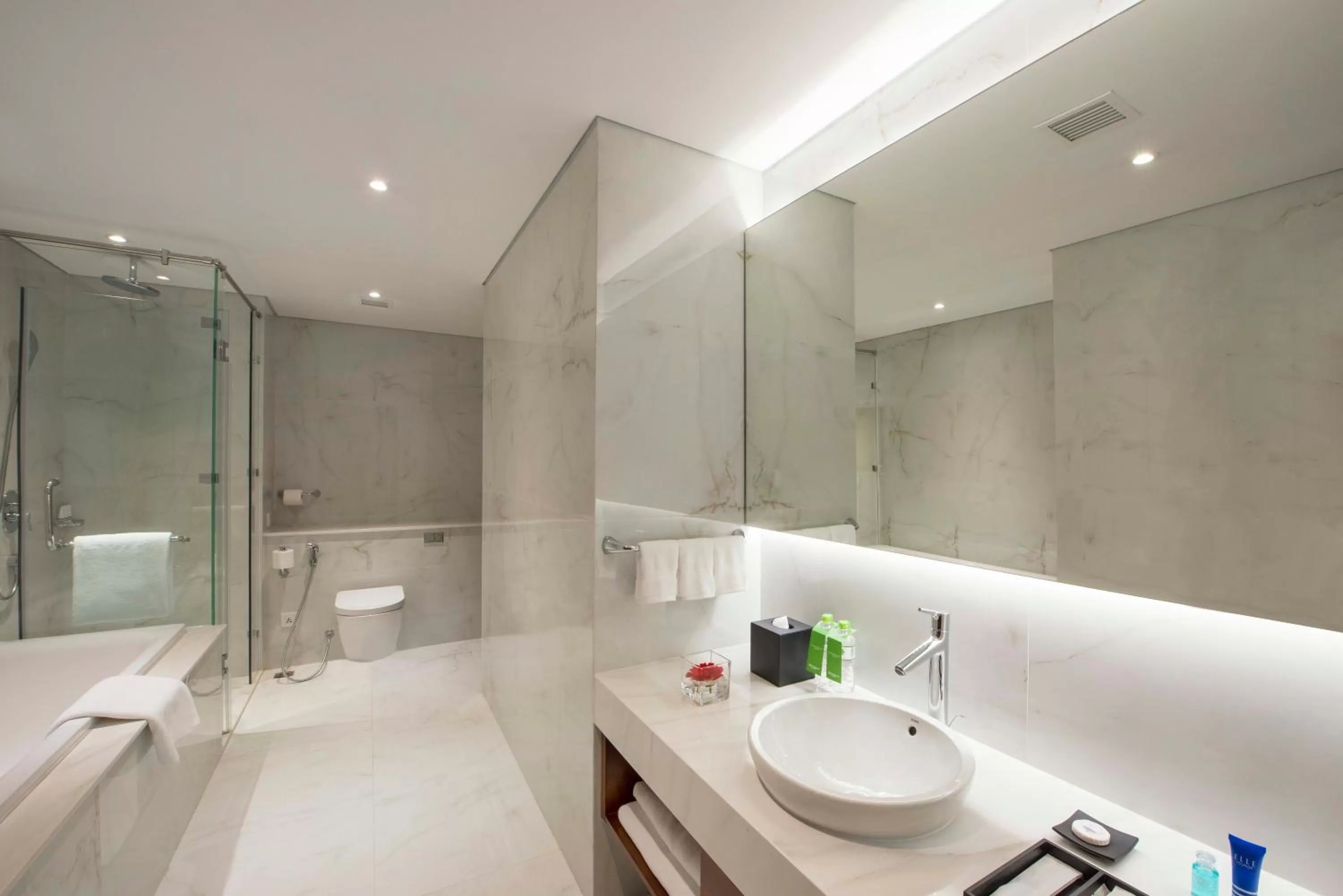 Shower in Wyndham Garden Hanoi