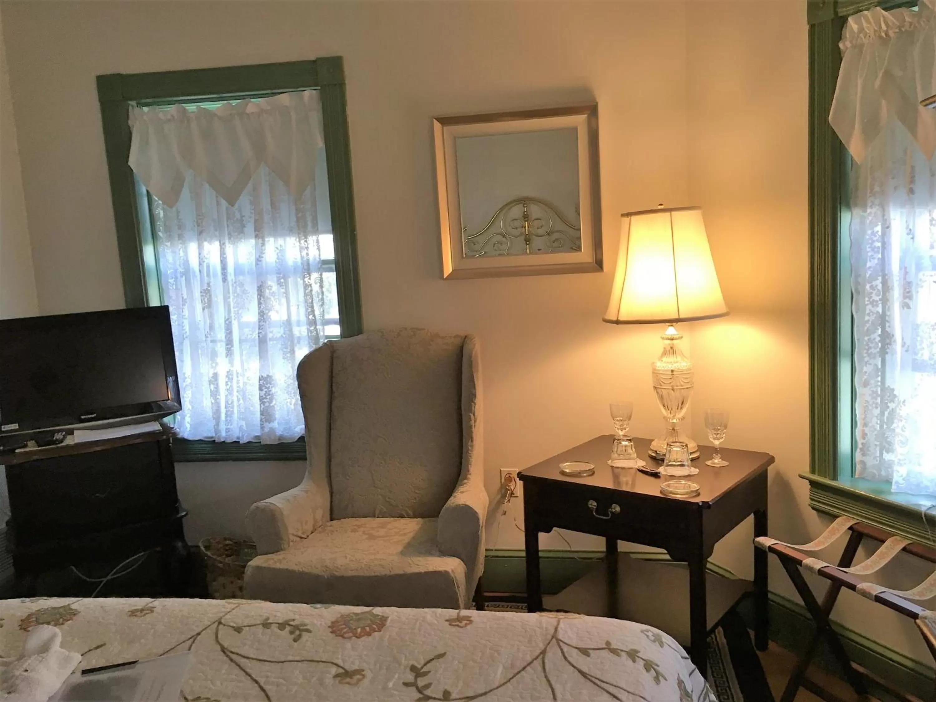 Parsonage Inn Bed and Breakfast