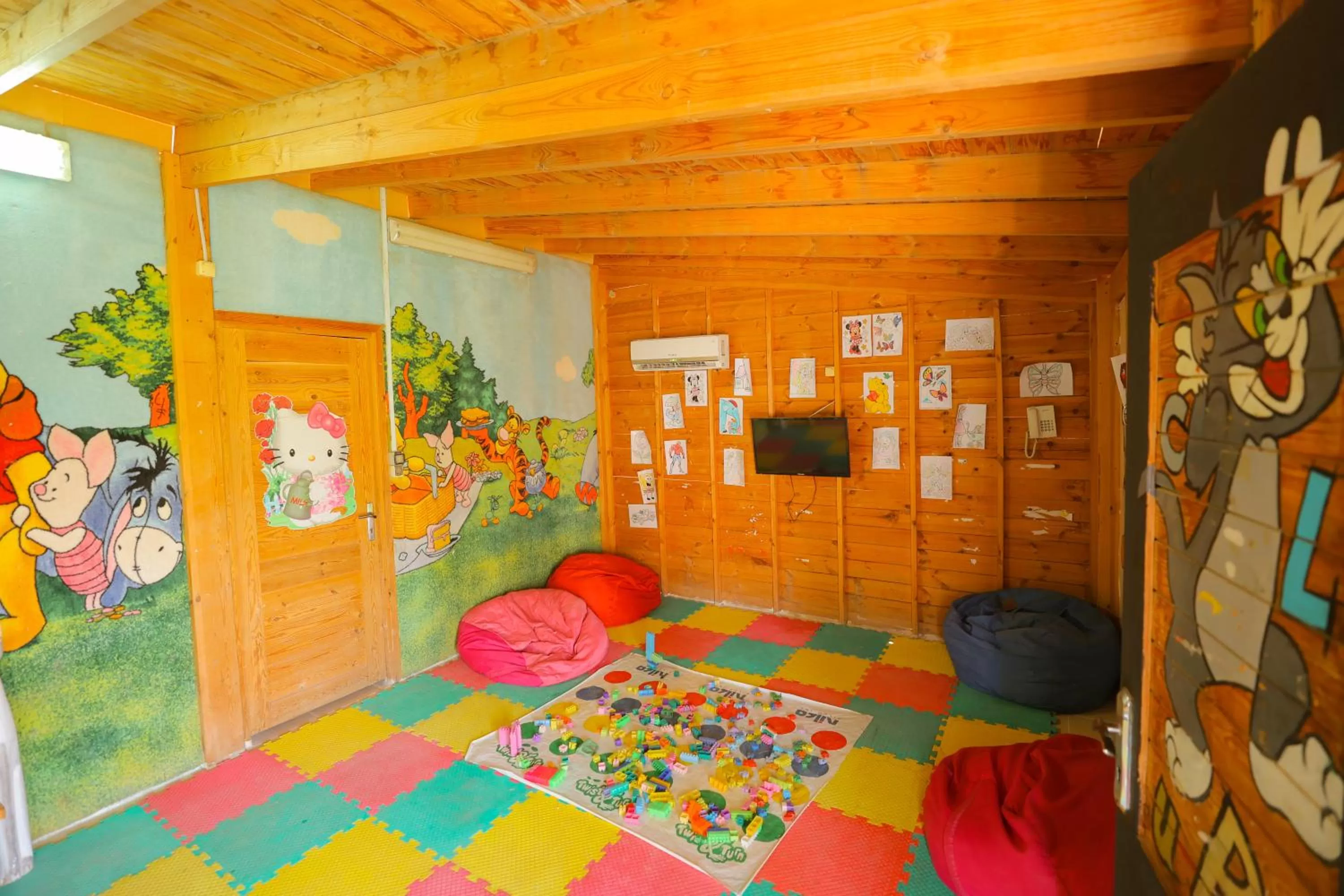 Kids's club, Bed in Jasmine Palace Resort