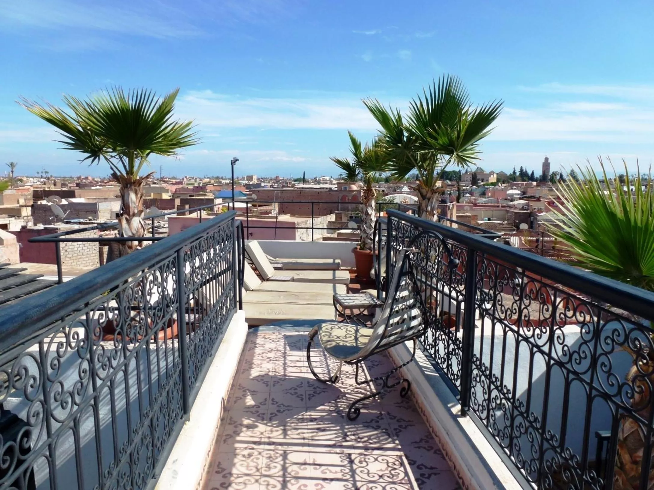 Solarium, Balcony/Terrace in Ryad Laârouss