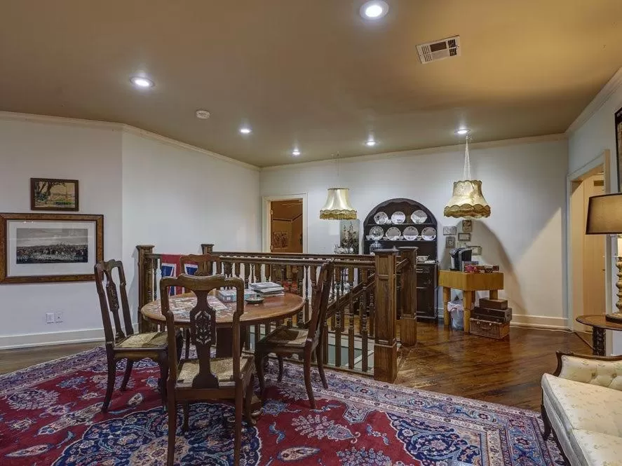 Other in The English Merchant's Inn