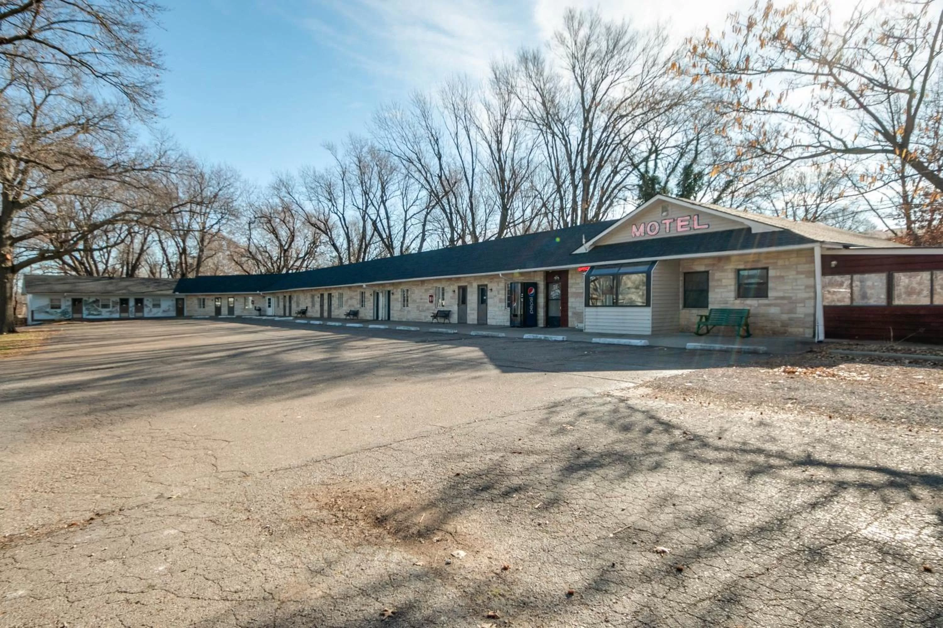 Property building in Simmer Motel