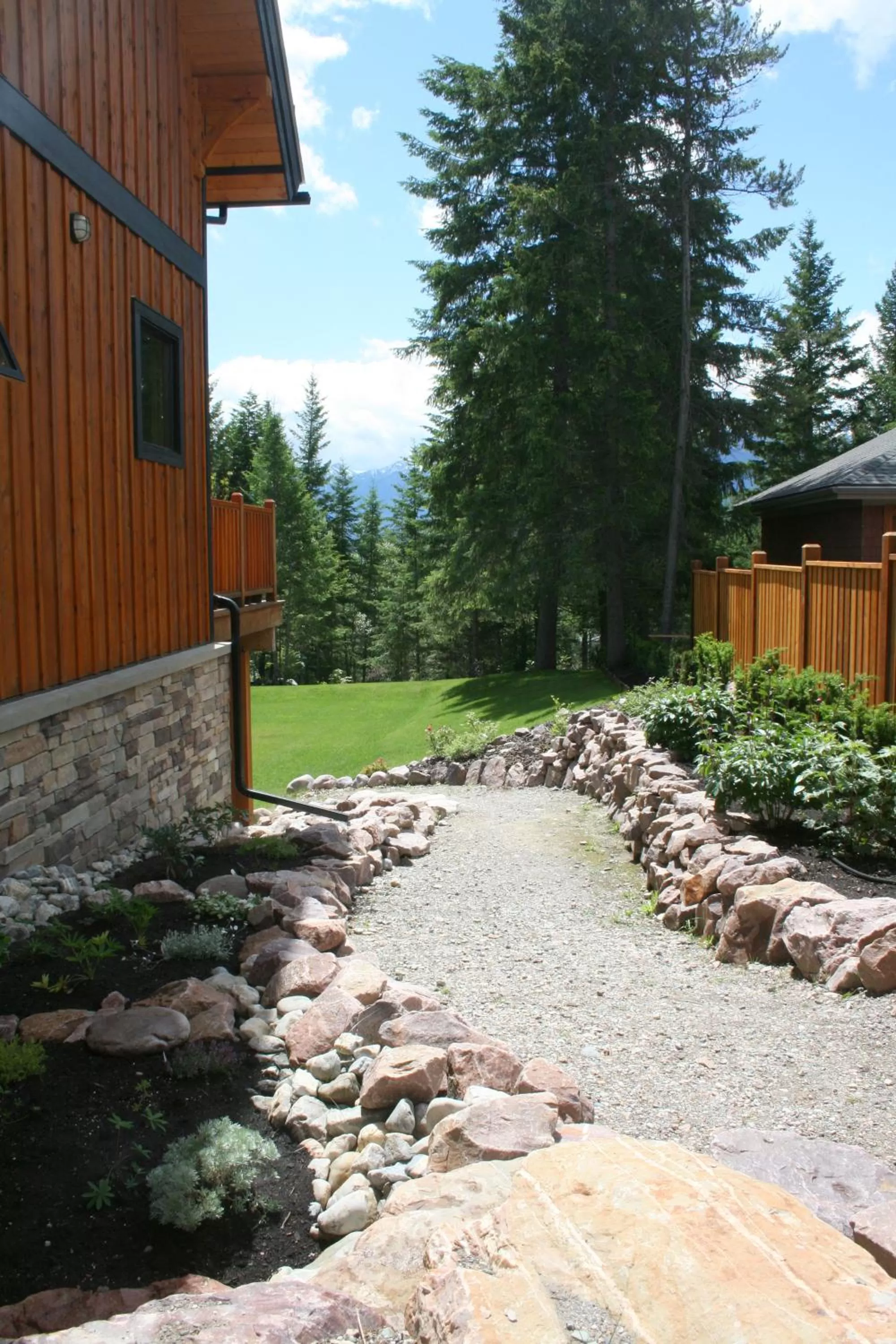 Facade/entrance in Canyon Ridge Lodge