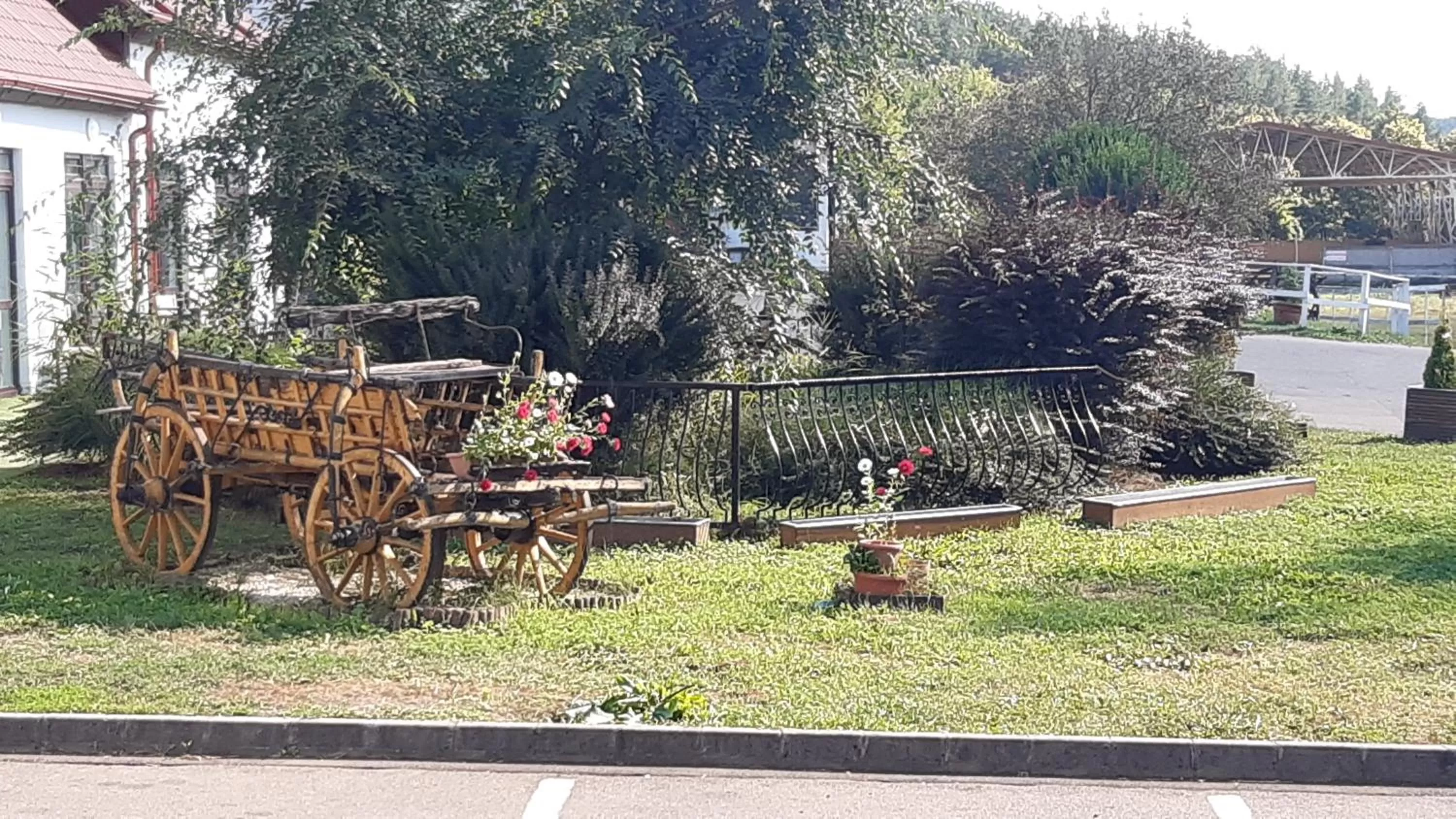 Mátyus Udvarház Kengyel Fogadó Eger