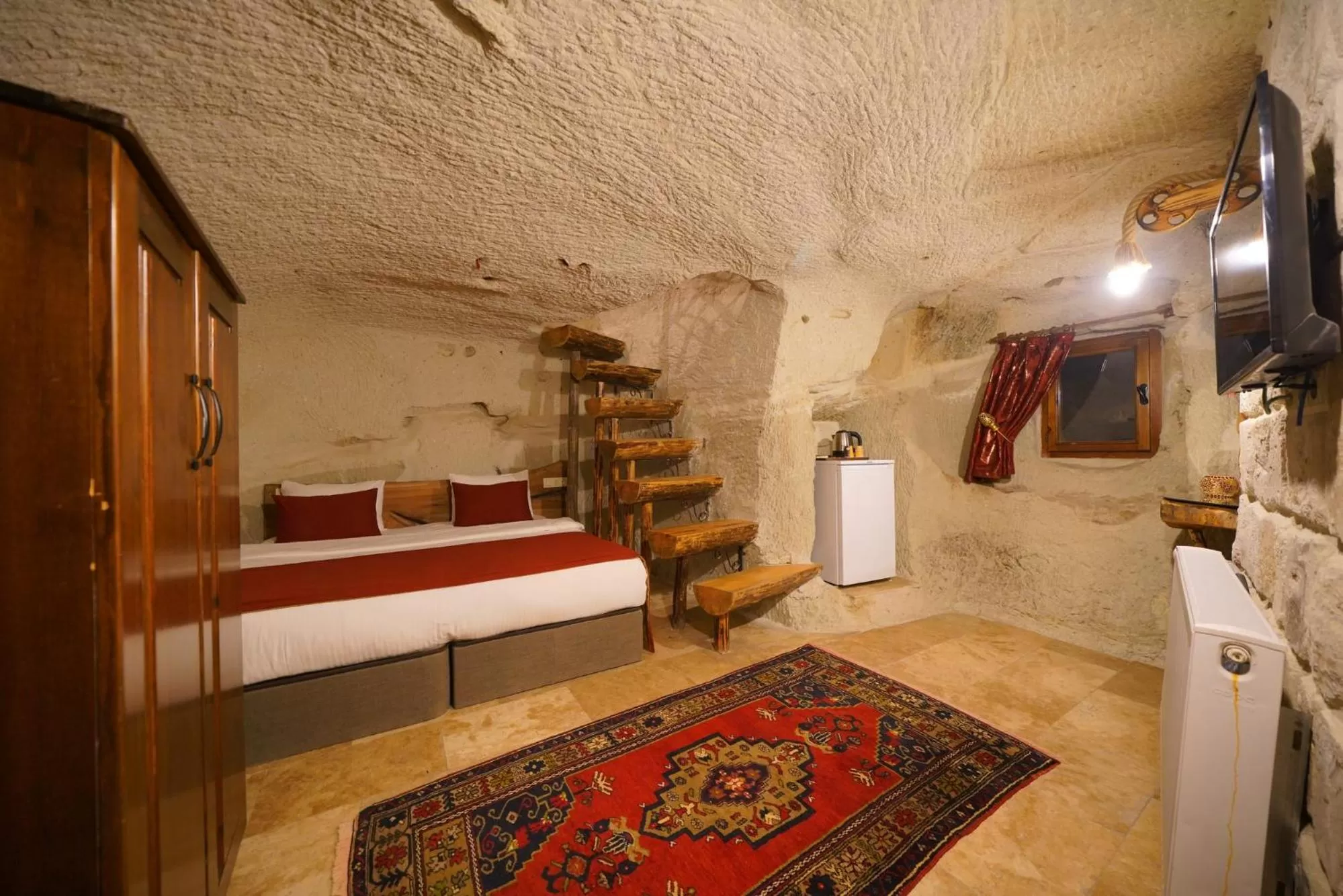 Photo of the whole room, Bed in Cappadocia Nar Cave House & Swimming Pool