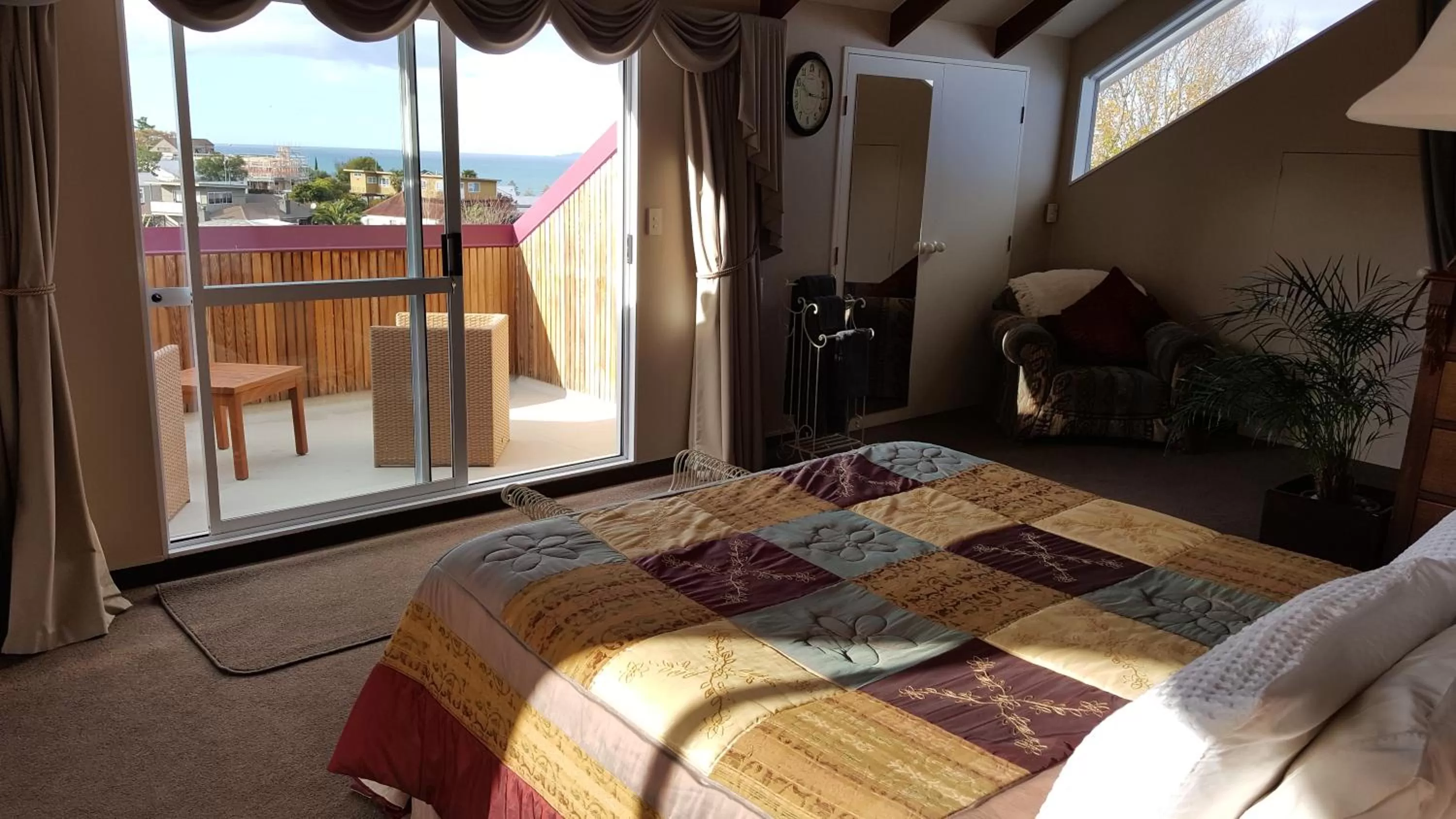 Balcony/Terrace, Bed in MnM's BnB