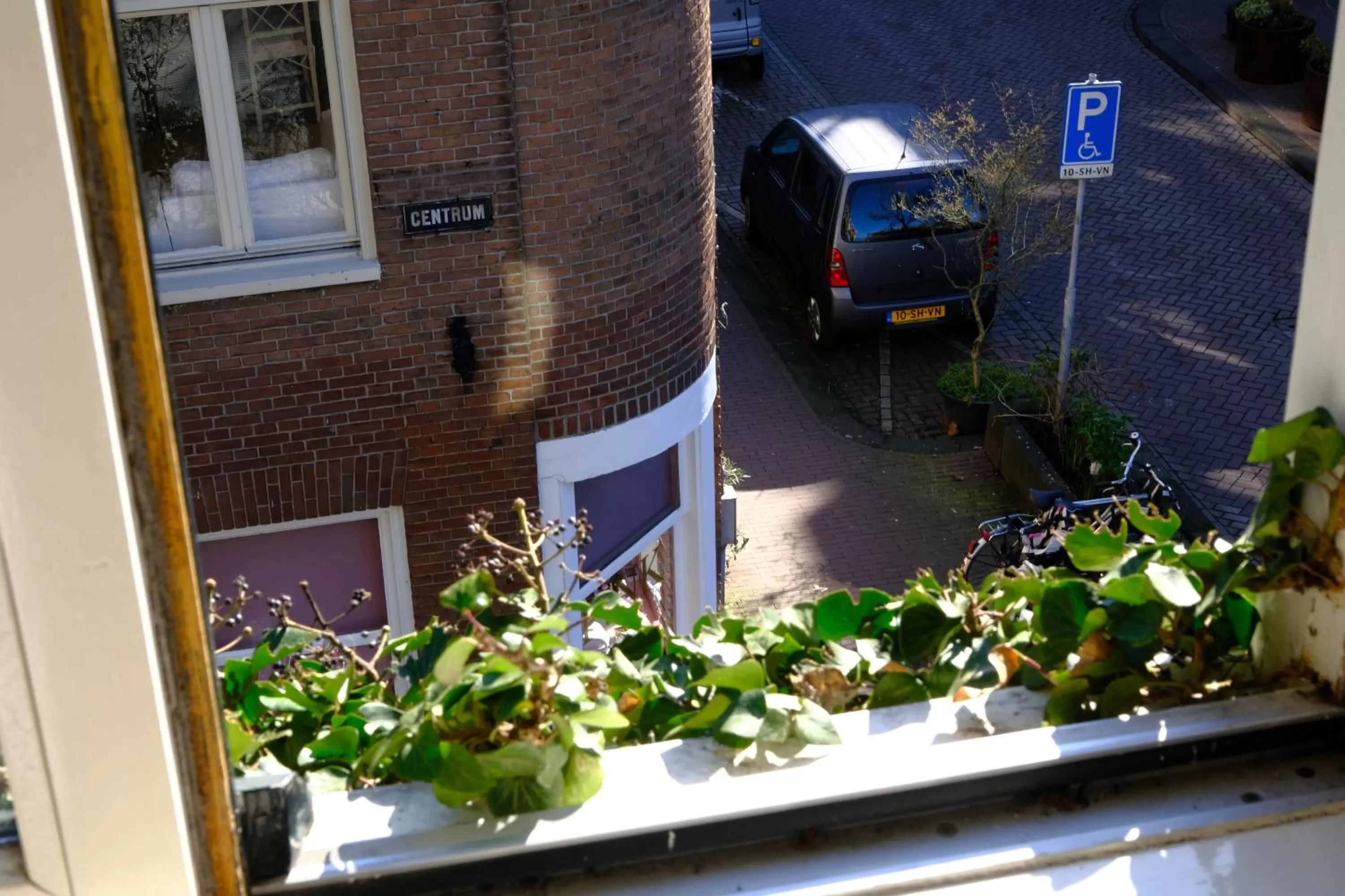 Eelhouse private studio