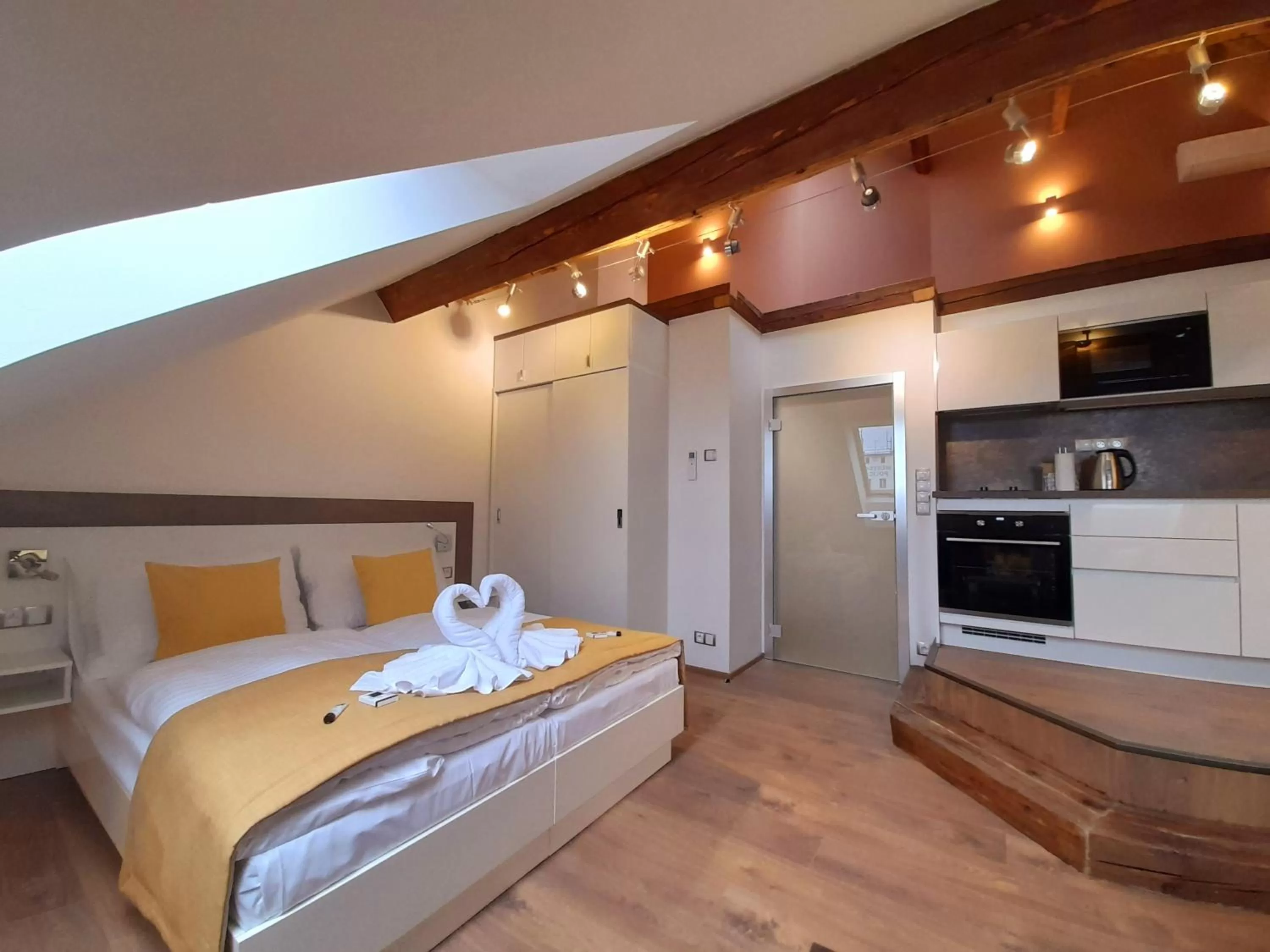 Bed, Kitchen/Kitchenette in Residence Mariánská