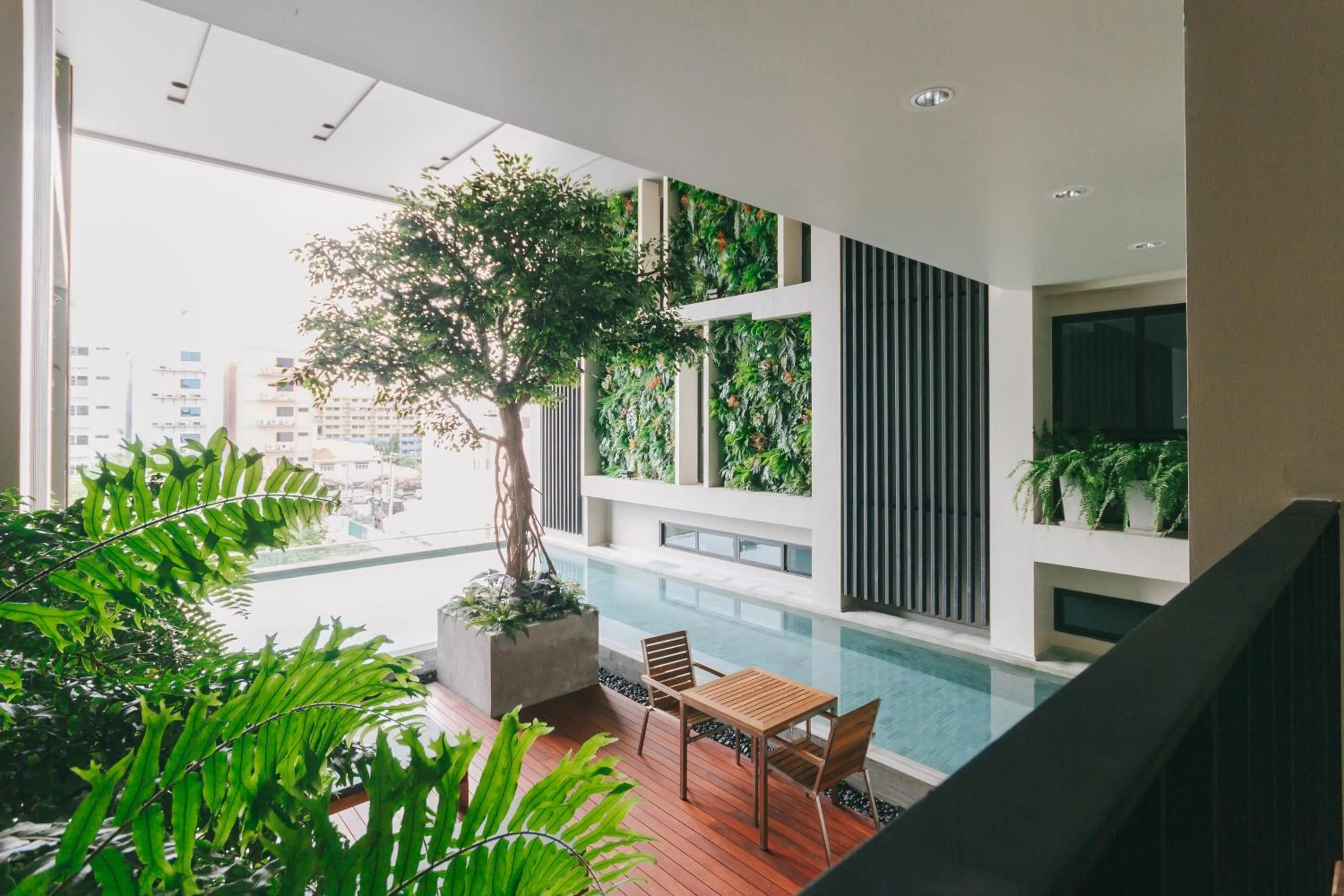 Pool view in Mii Hotel Srinakarin