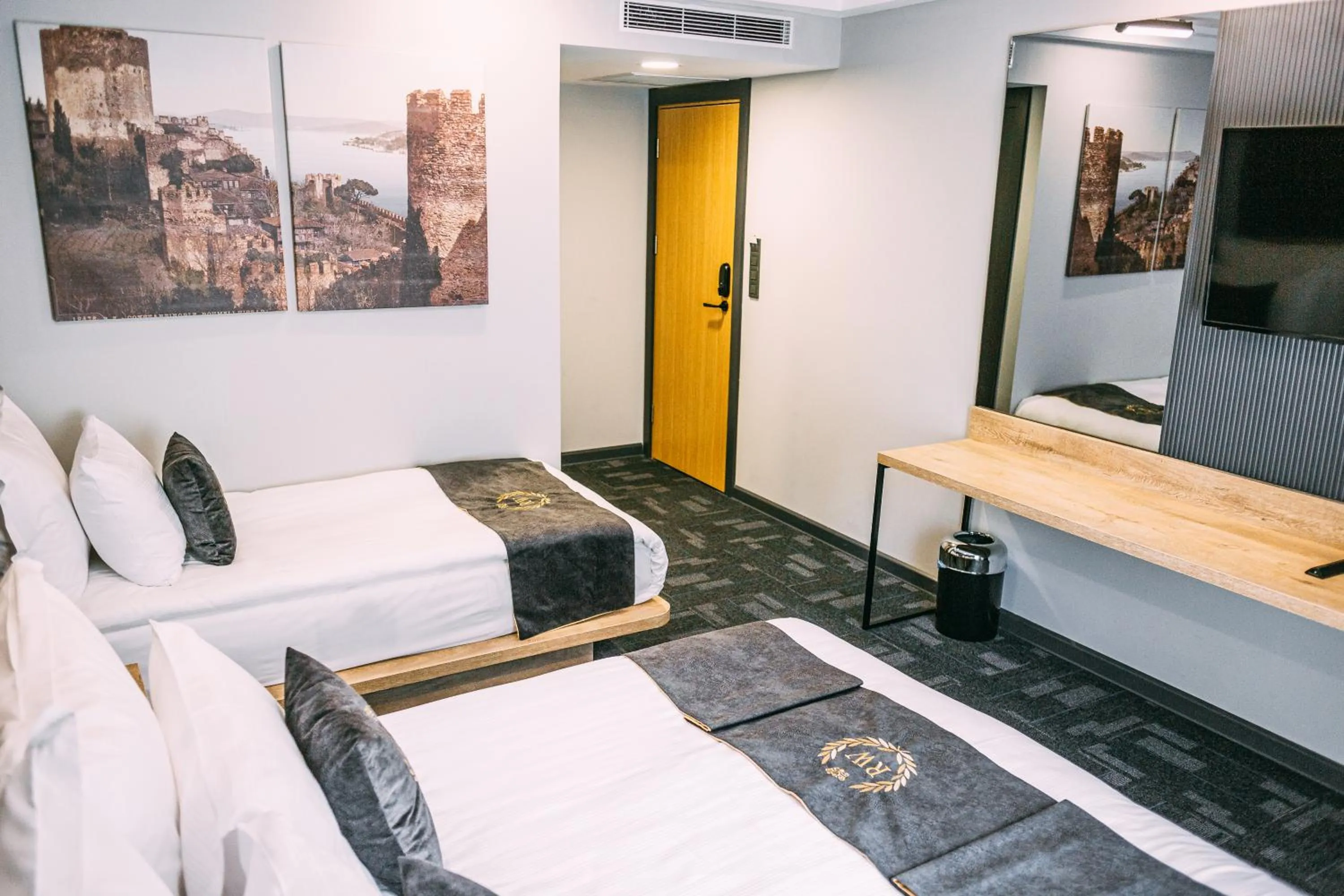 Bed in RW BOUTIQUE HOTEL