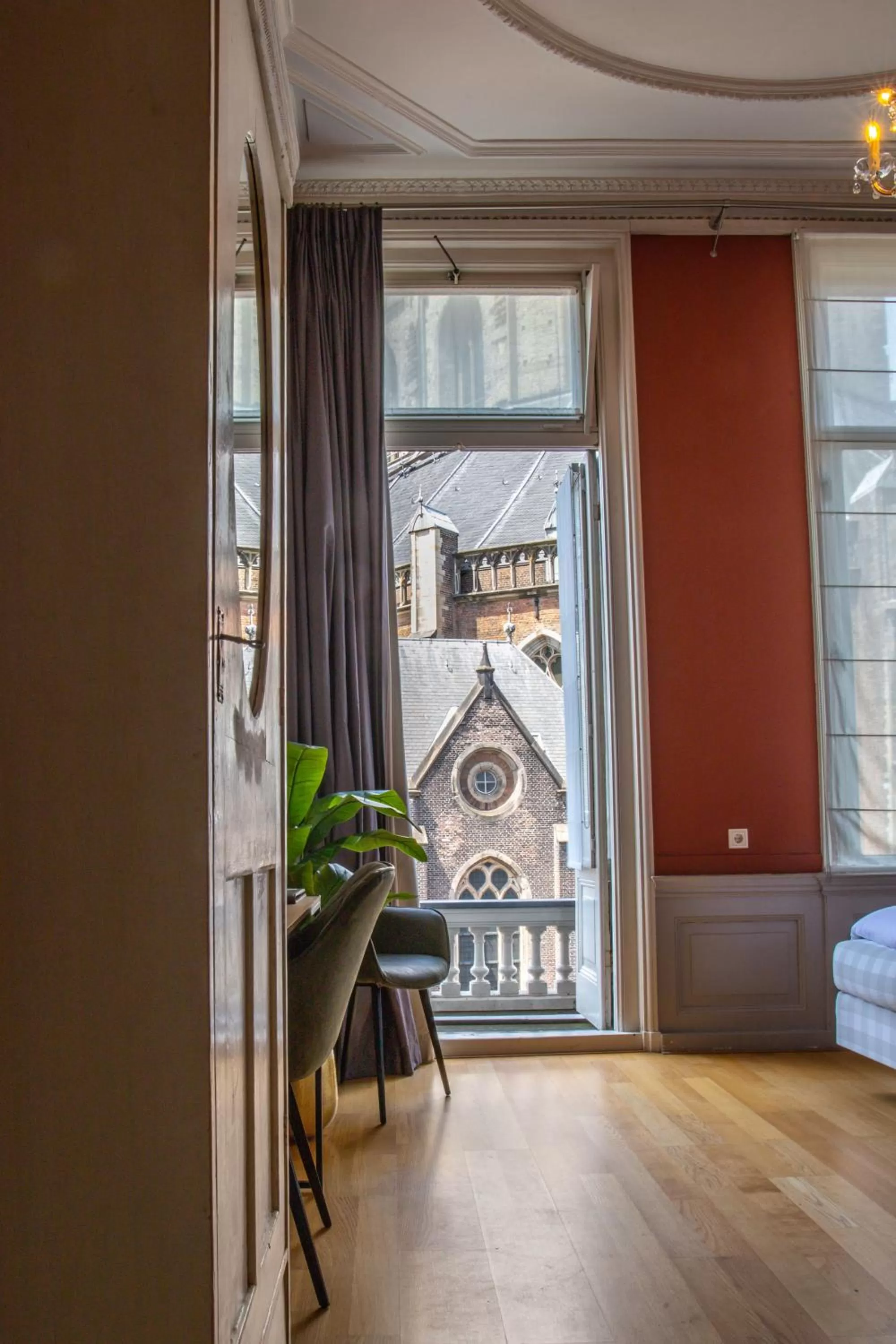 Property building, Bed in Hotel ML