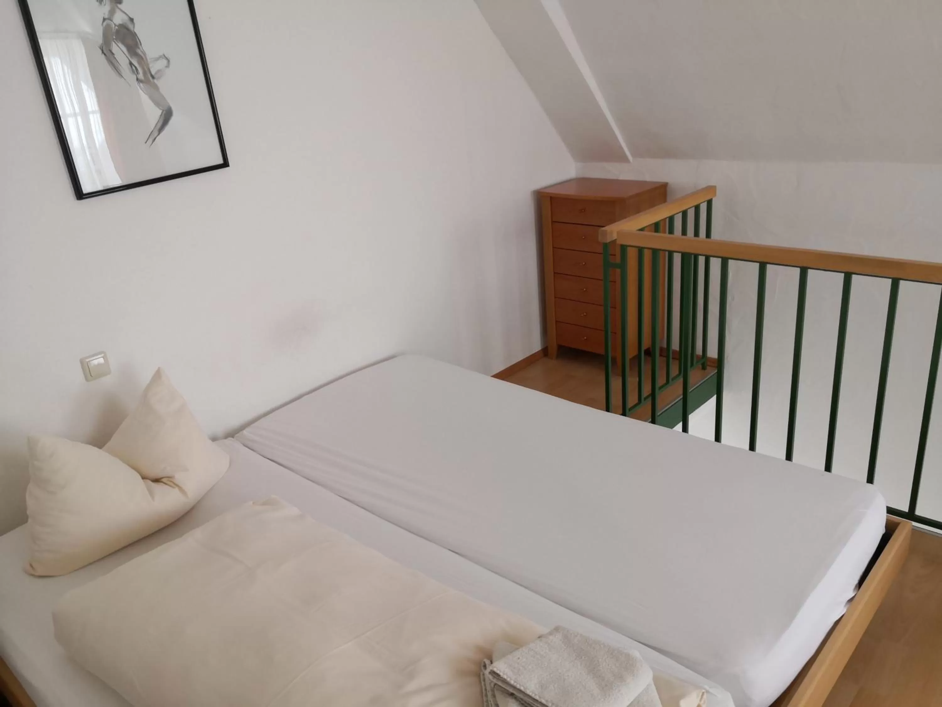 Bedroom, Bed in Gästehaus und Fewo Lamm Garni